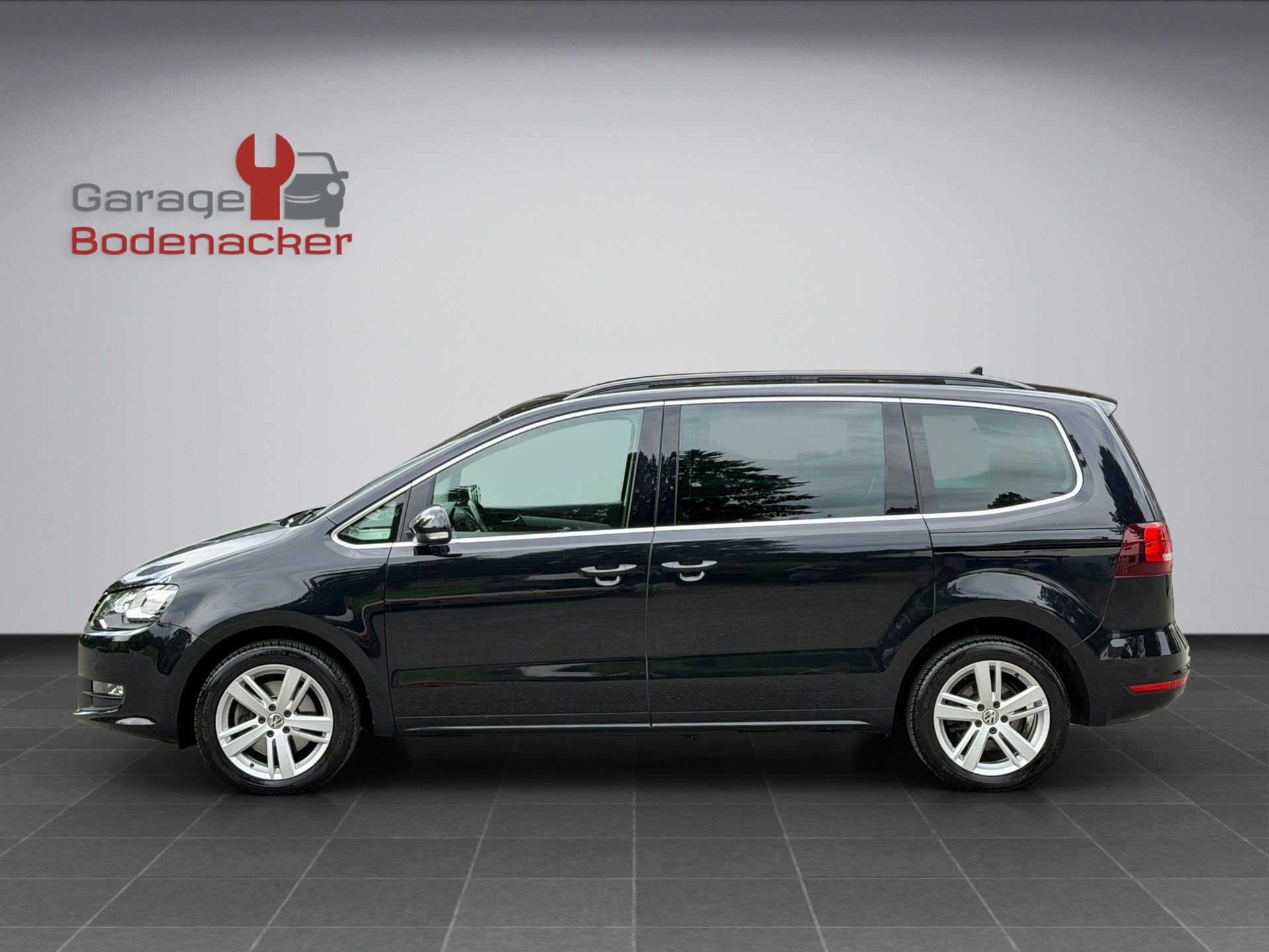 VW Sharan 1.4 TSI BlMT Comfortline DSG * Facelift * 7 Plätzer * AHK *-showroom-element-2