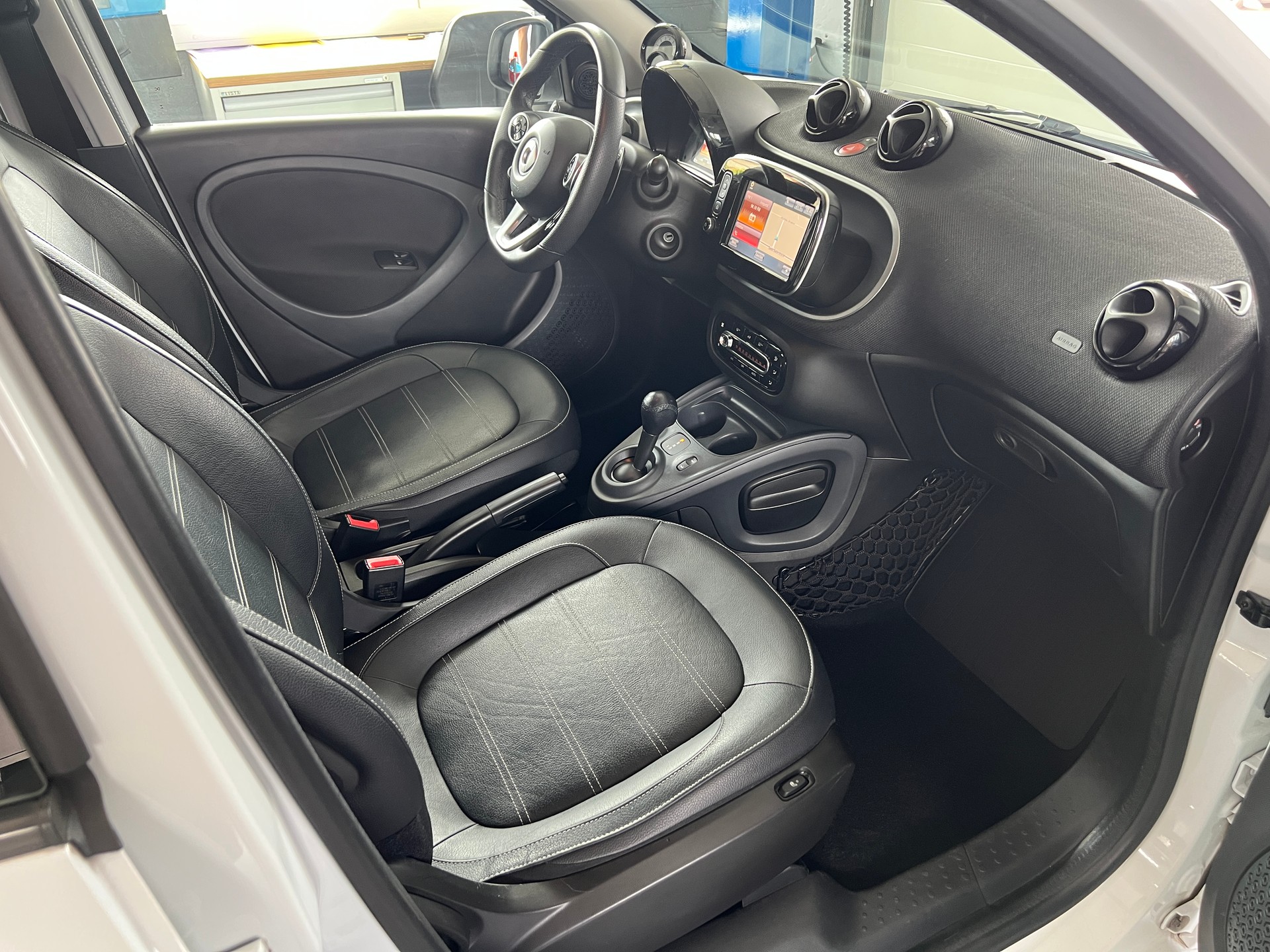 SMART forfour prime twinamic-image-8