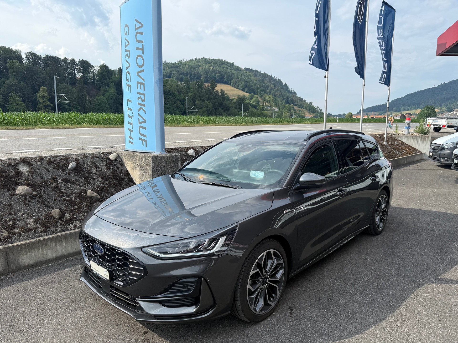 FORD Focus 1.0 MHEV ST-Line X Automat
