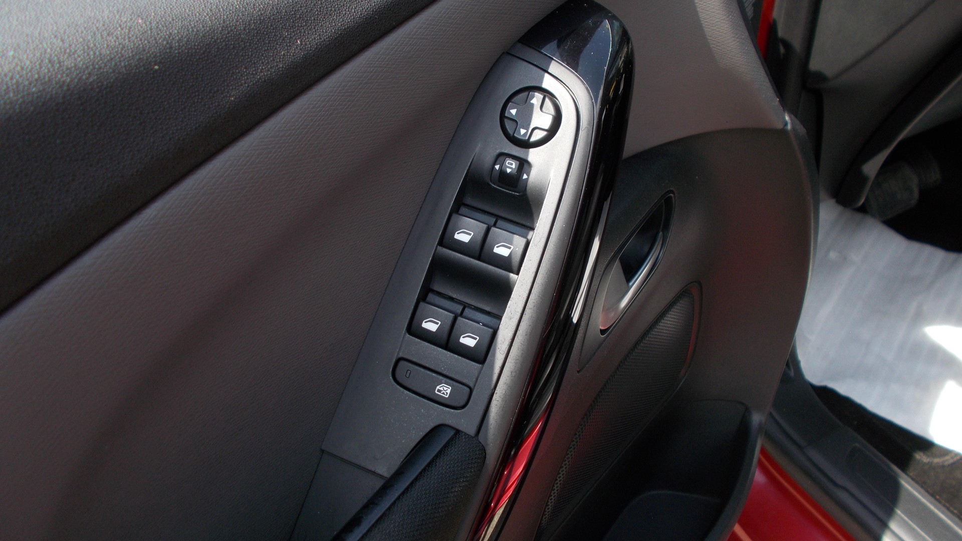 CITROEN Grand C4 Picasso 1.6i 16V THP Feel Edition EAT6-image-7