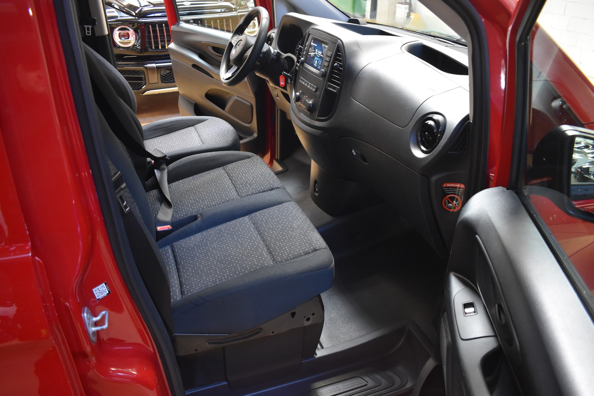 MERCEDES-BENZ Vito 114 CDI Lang 9G-Tronic Base - Facelift Model 2022-image-9