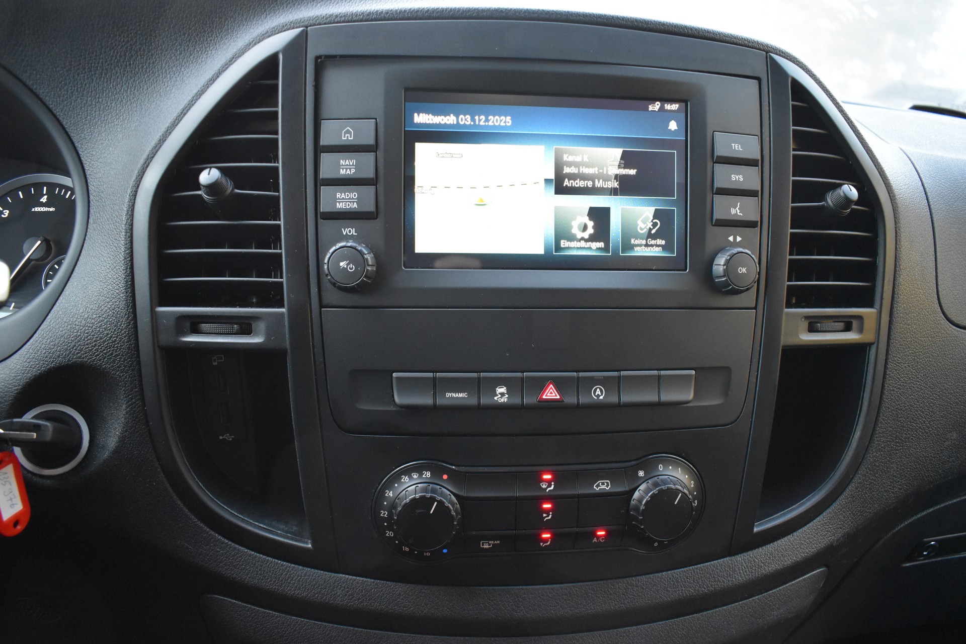 MERCEDES-BENZ Vito 114 CDI Lang 9G-Tronic Base - Facelift Model 2022-image-11