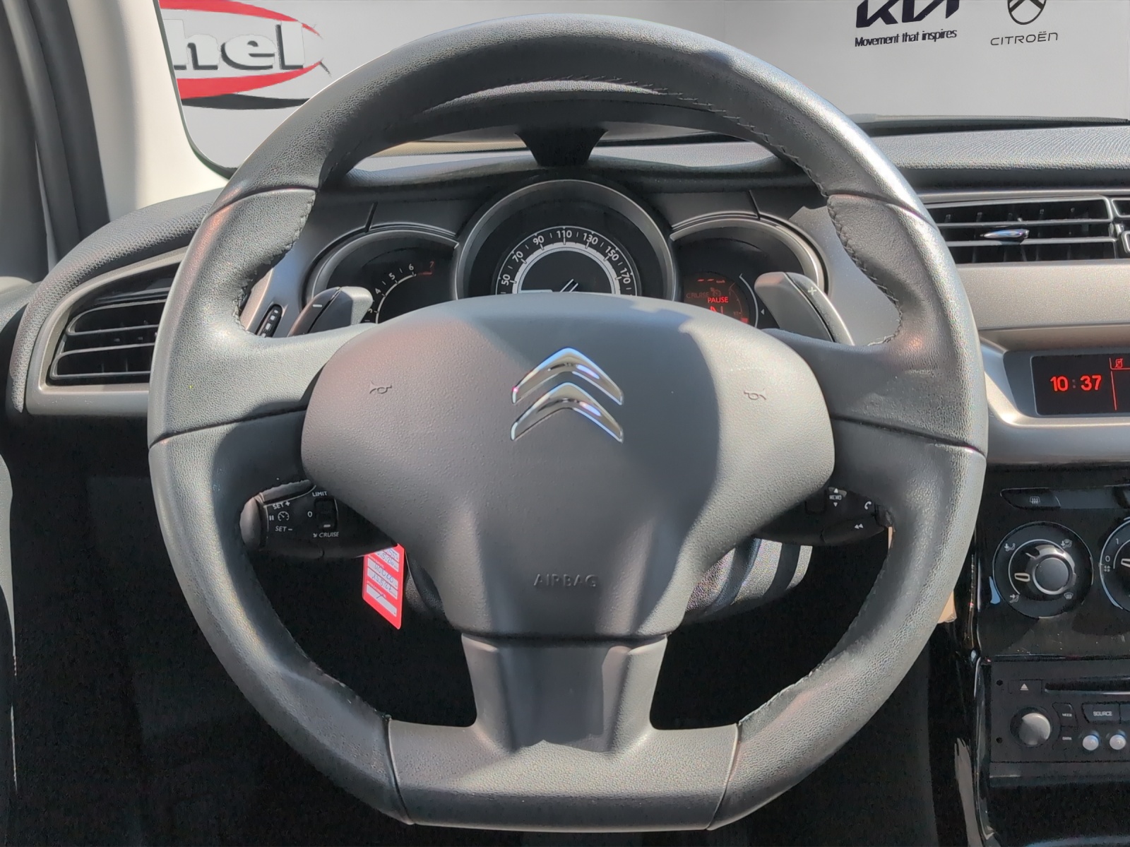 CITROEN C3 1.2i Feel Edition ETG5 / Pack City mit Einparkhilfe hinten, elektr. Fensterheber, elektr. Aussenspiegel, Winterräder-image-11