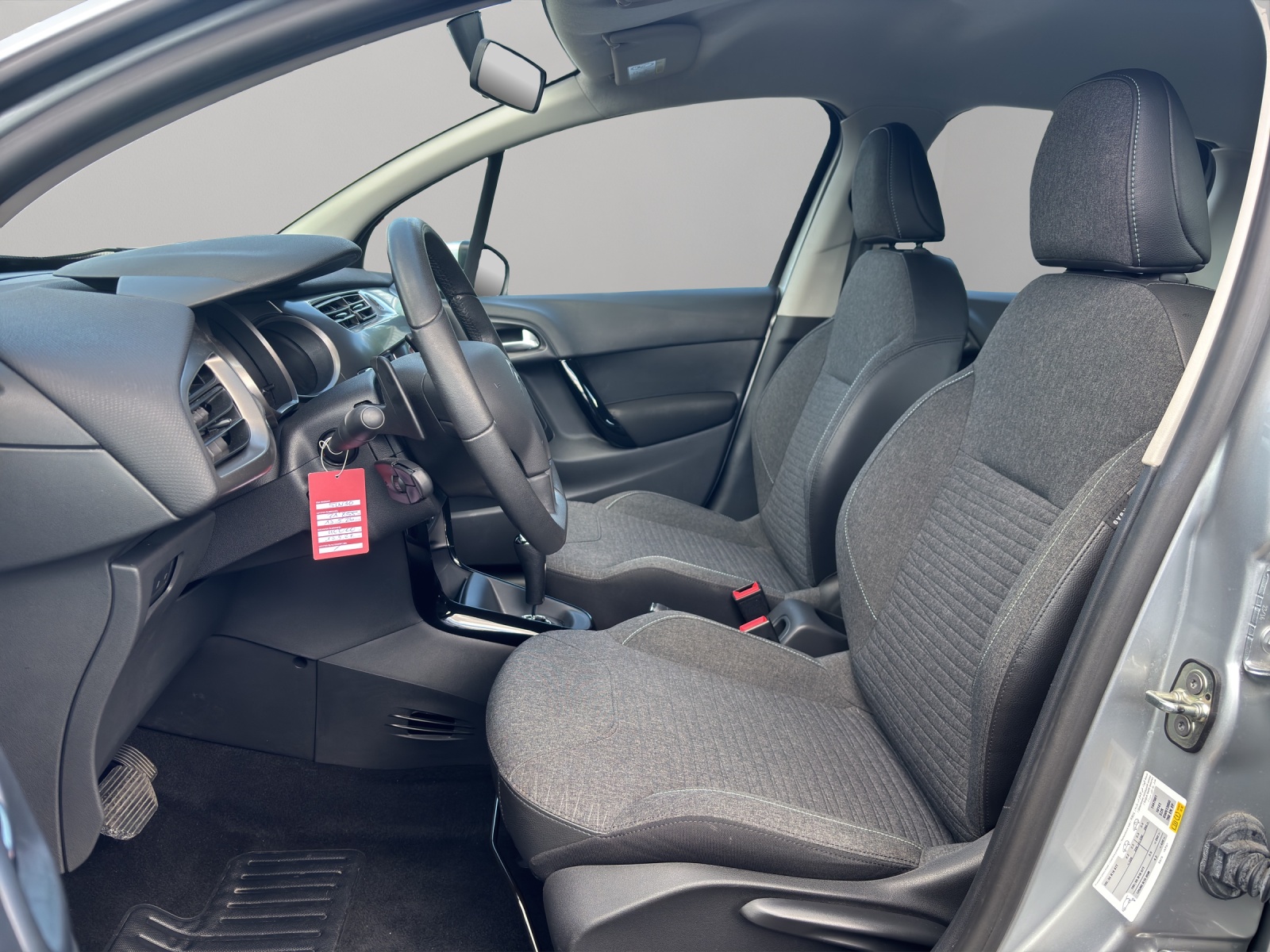 CITROEN C3 1.2i Feel Edition ETG5 / Pack City mit Einparkhilfe hinten, elektr. Fensterheber, elektr. Aussenspiegel, Winterräder-image-8