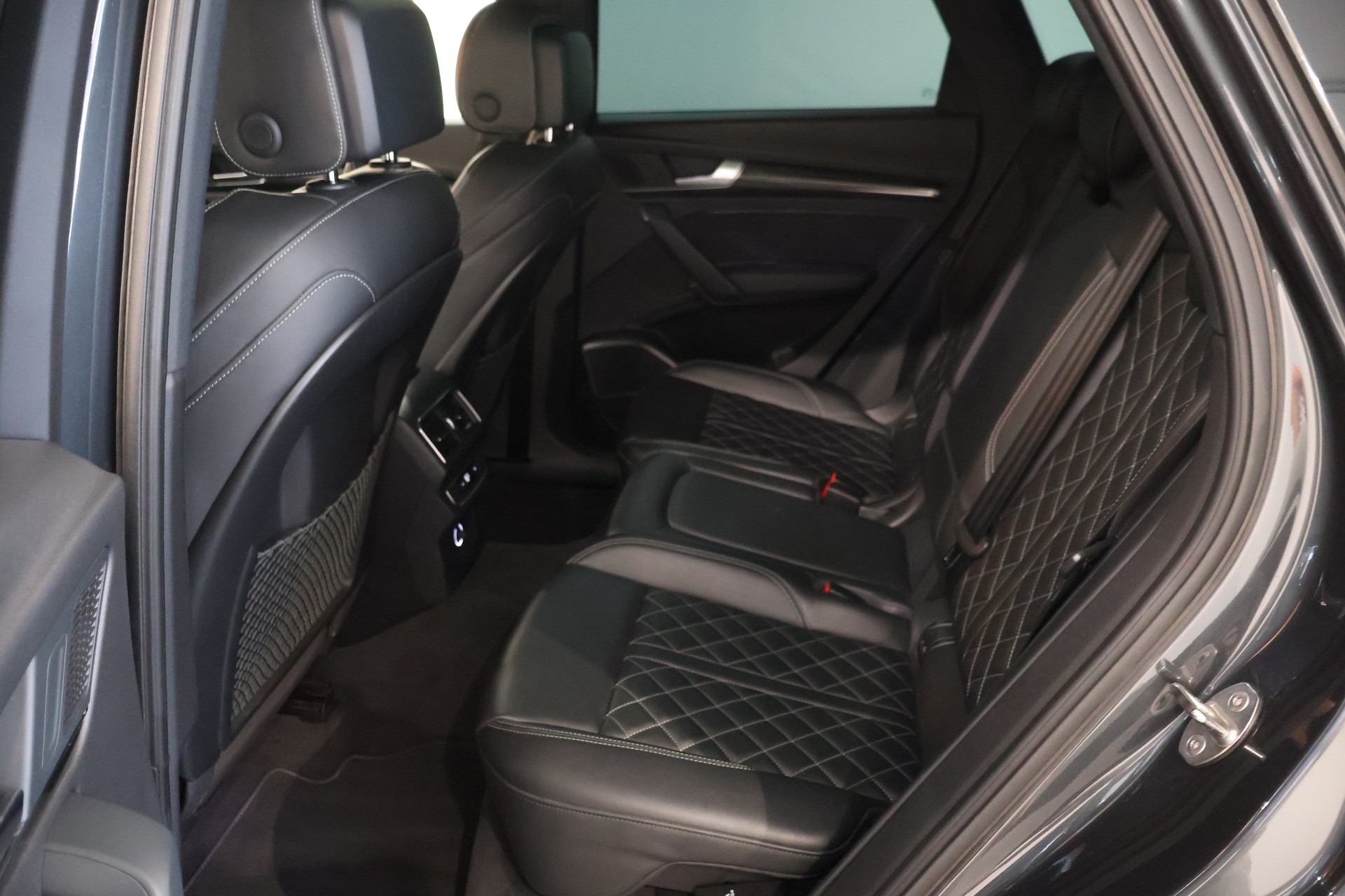 AUDI SQ5 3.0 TFSI quattro S-tronic-image-10