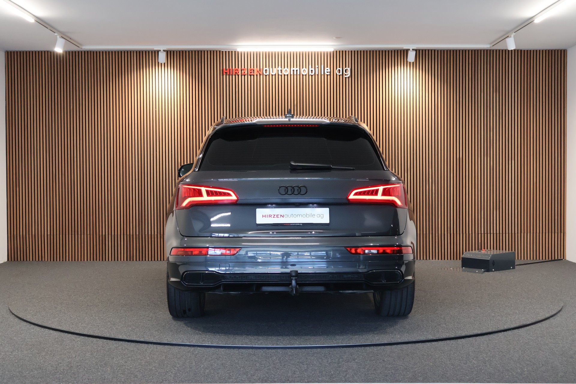 AUDI SQ5 3.0 TFSI quattro S-tronic-image-3