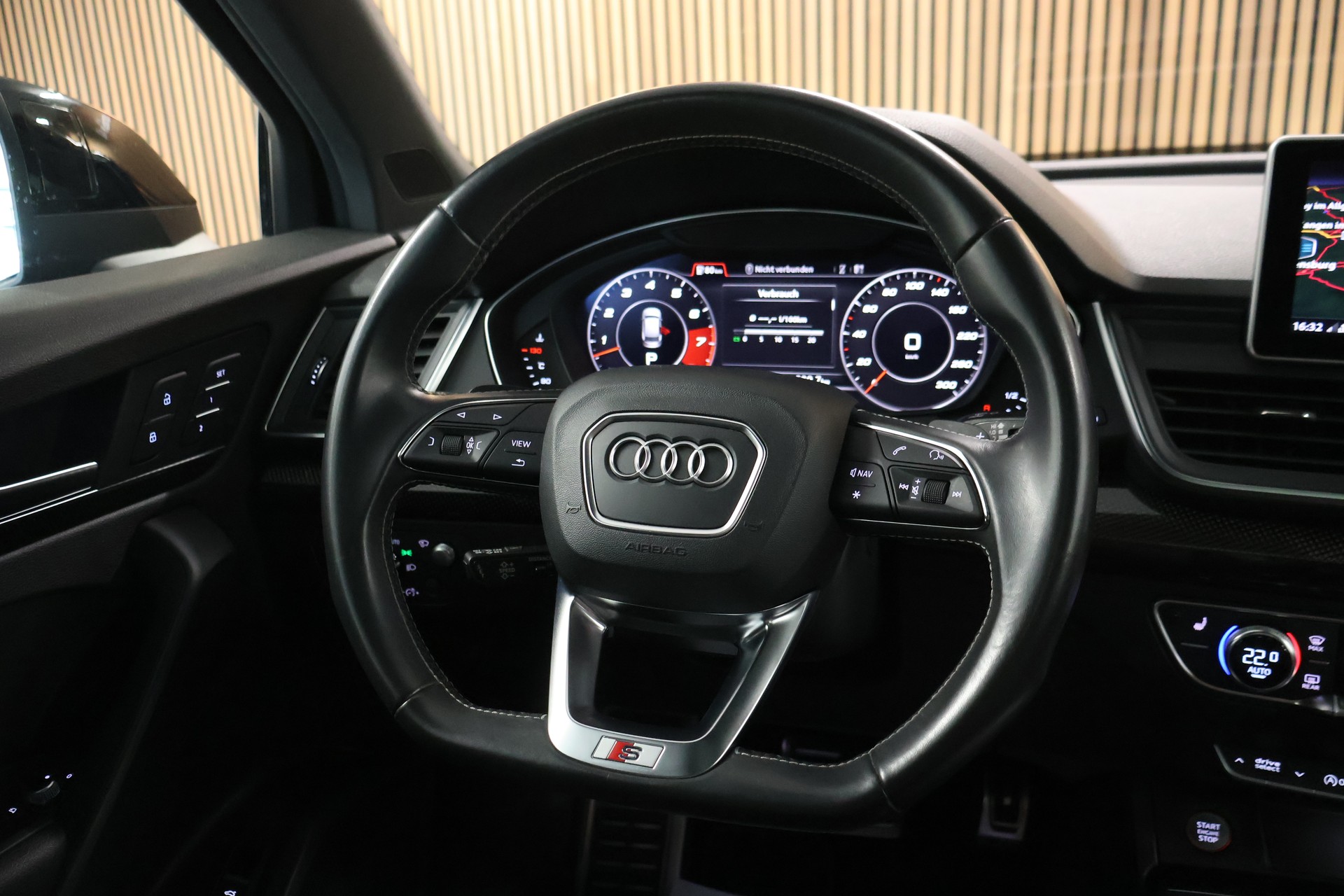AUDI SQ5 3.0 TFSI quattro S-tronic-image-16