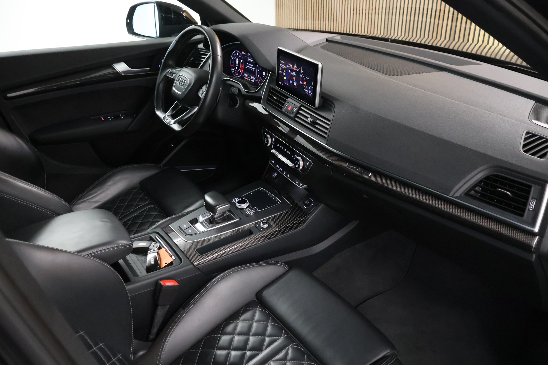 AUDI SQ5 3.0 TFSI quattro S-tronic-image-13
