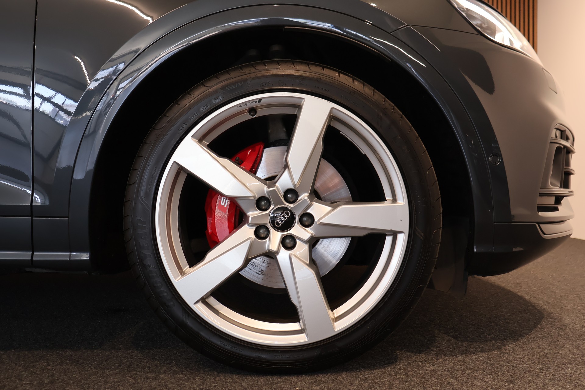 AUDI SQ5 3.0 TFSI quattro S-tronic-image-30