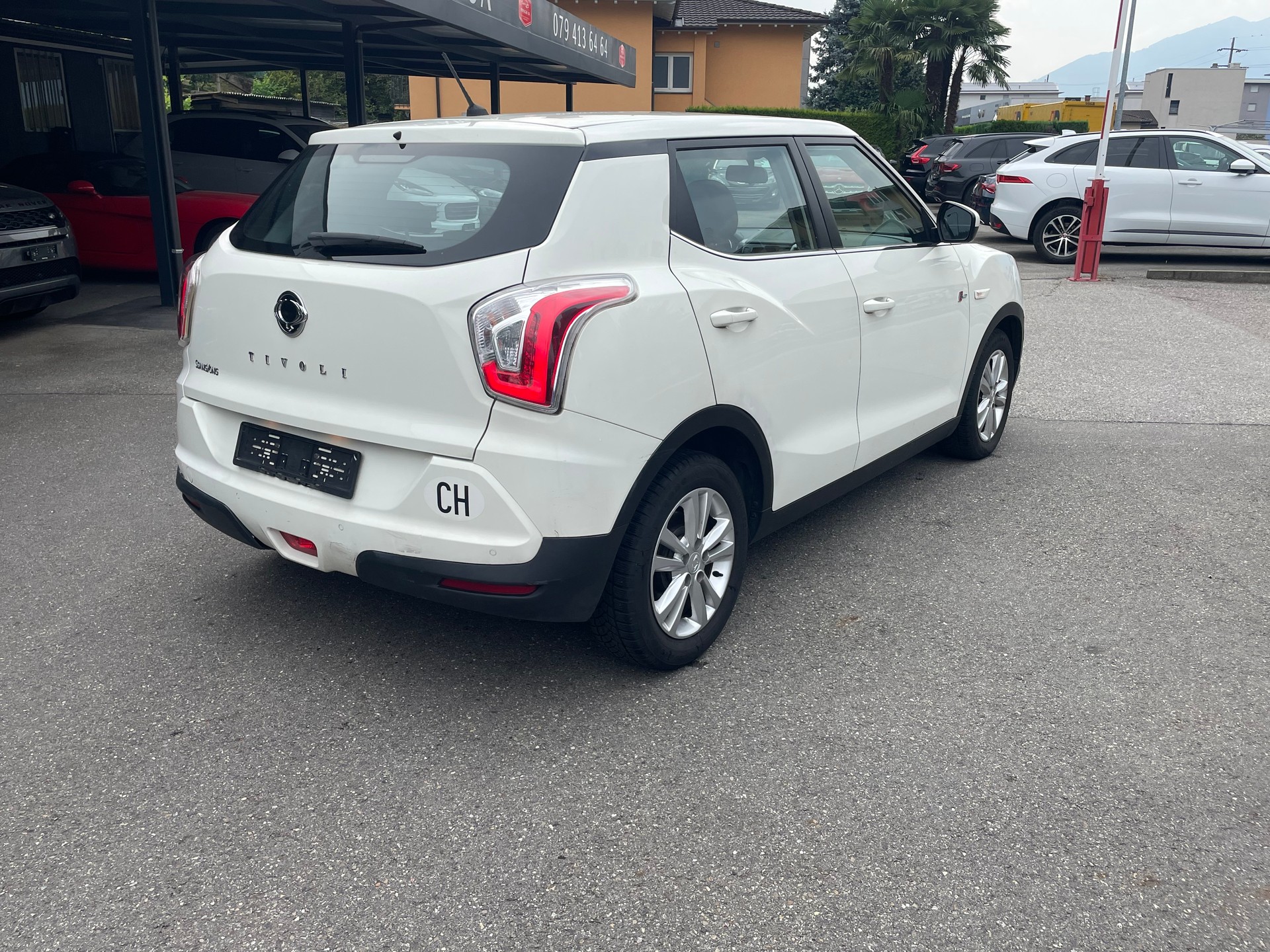 KGM-SsangYong Tivoli 1.6 eXDi Crystal 4WD Automatic-image-7