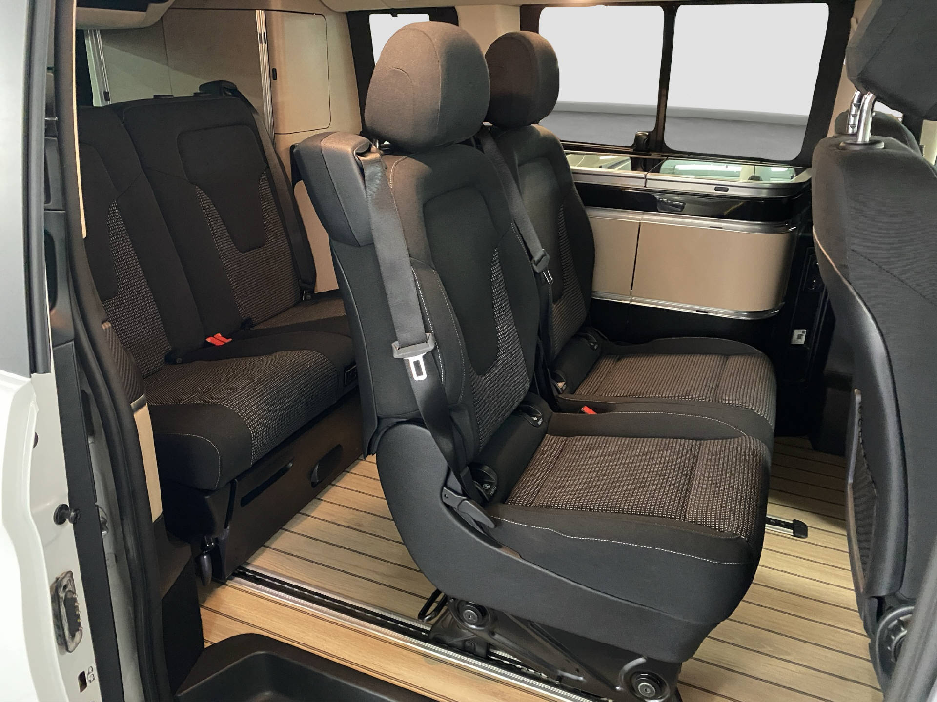 MERCEDES-BENZ Marco Polo 300 d 4MATIC-image-12