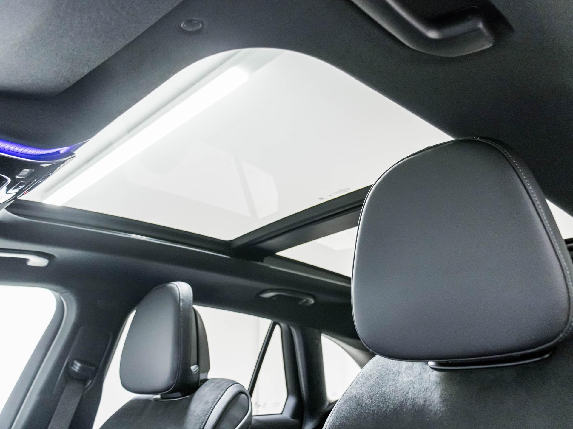 MERCEDES-BENZ GLC 220 d 4MATIC-image-8
