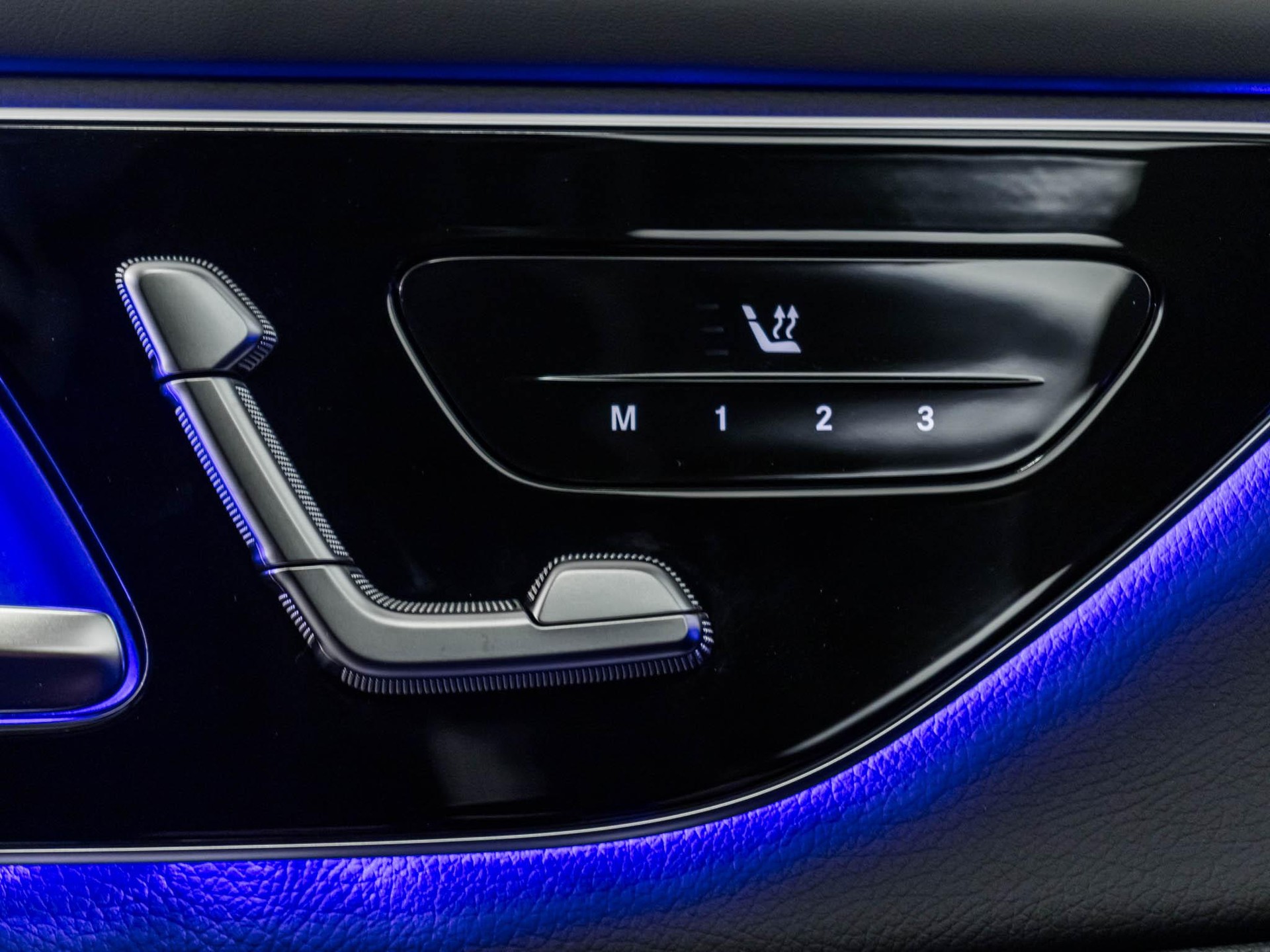 MERCEDES-BENZ GLC 220 d 4MATIC-image-12