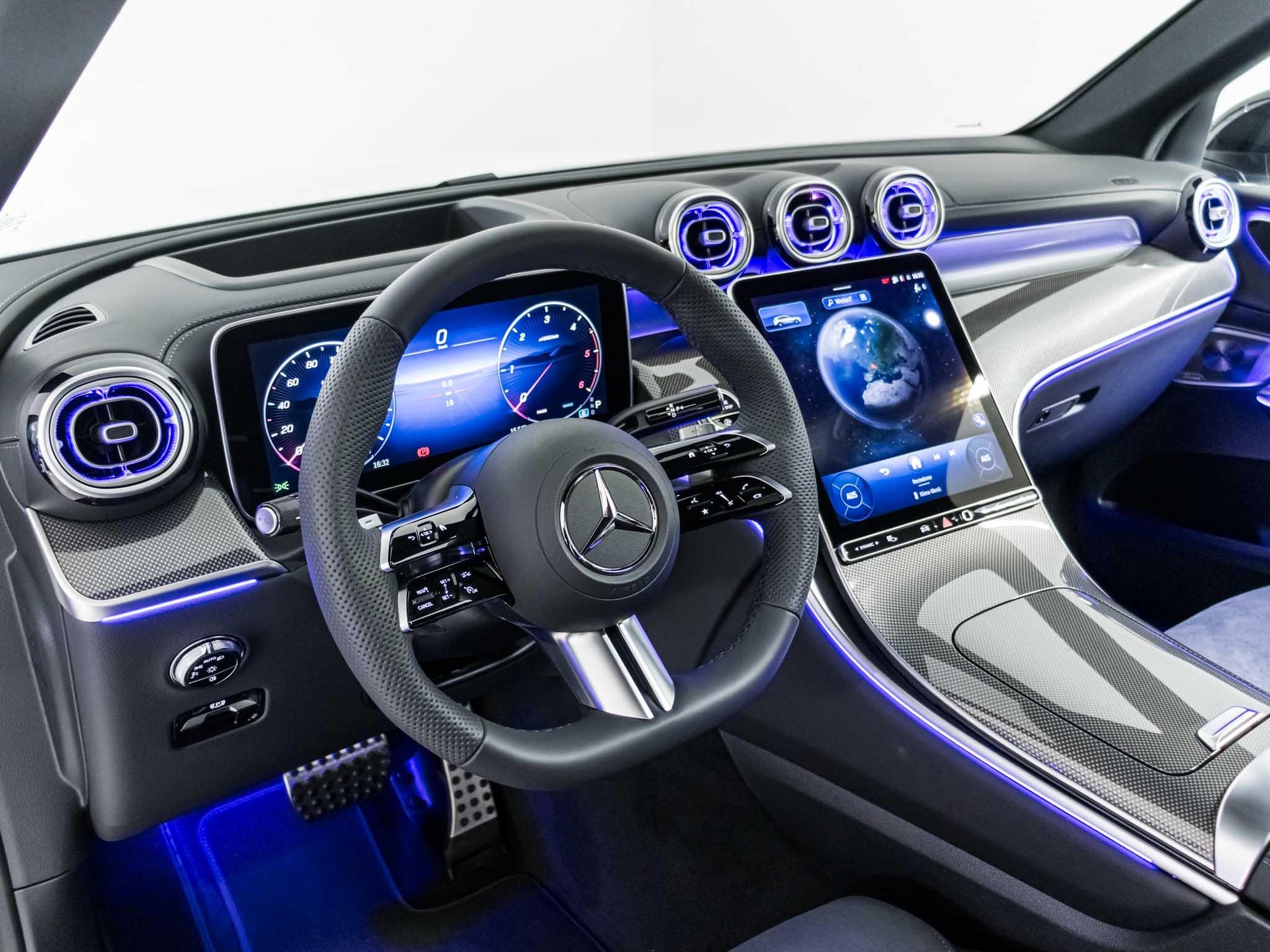 MERCEDES-BENZ GLC 220 d 4MATIC-image-9