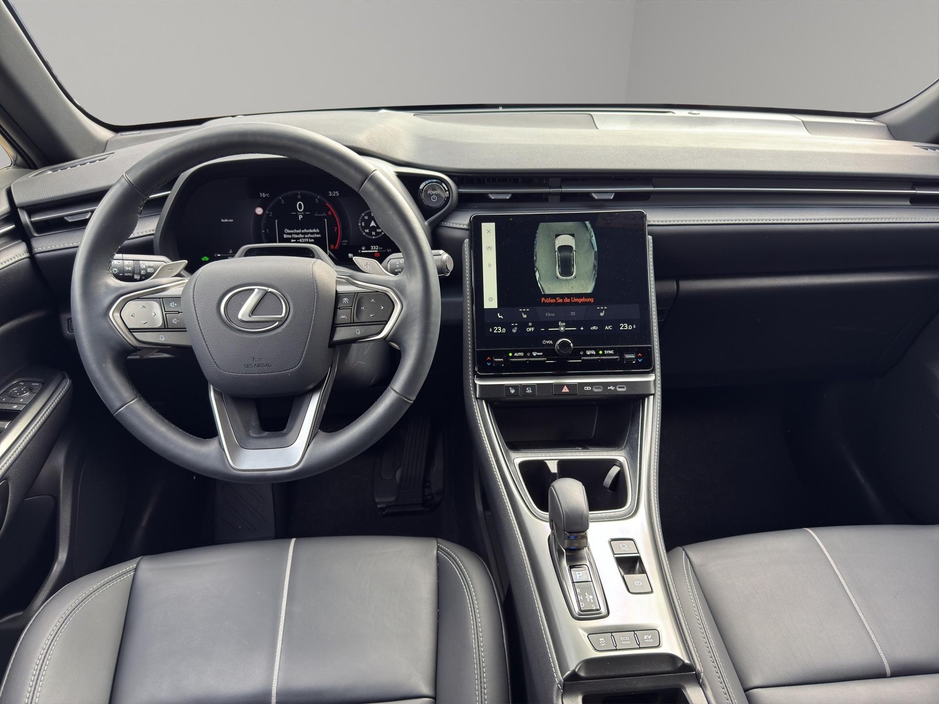 LEXUS LBX 1.5 Hybrid Relax AWD-image-3