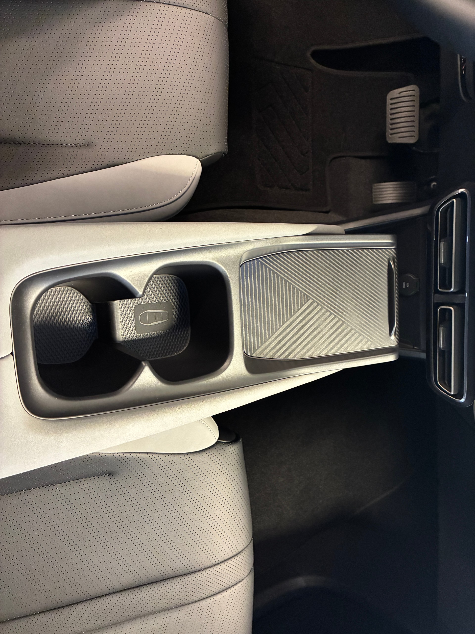 BYD Dolphin Surf Boost-image-14