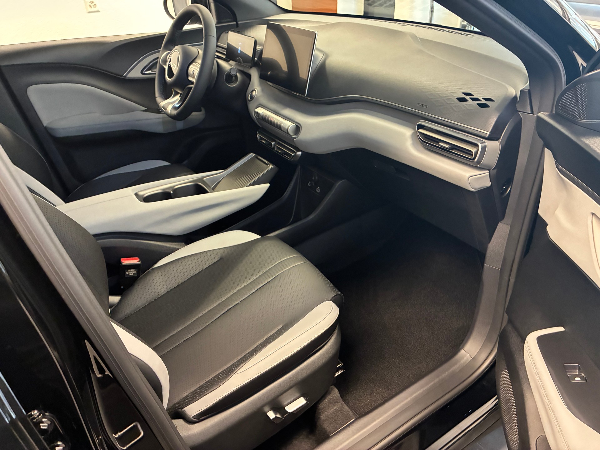 BYD Dolphin Surf Boost-image-8