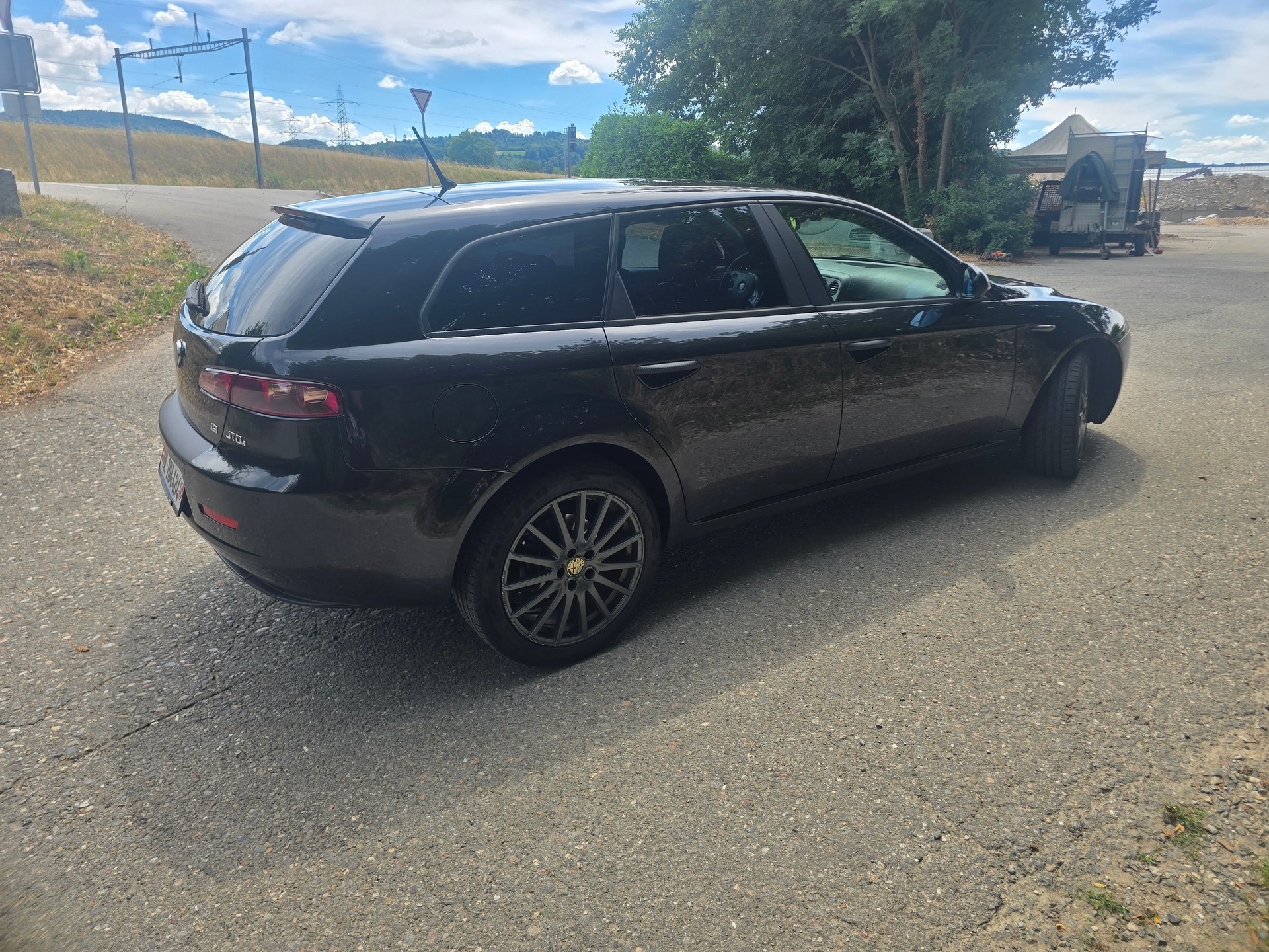 ALFA ROMEO 1.9 JTDM 16V Distinctive-image-3