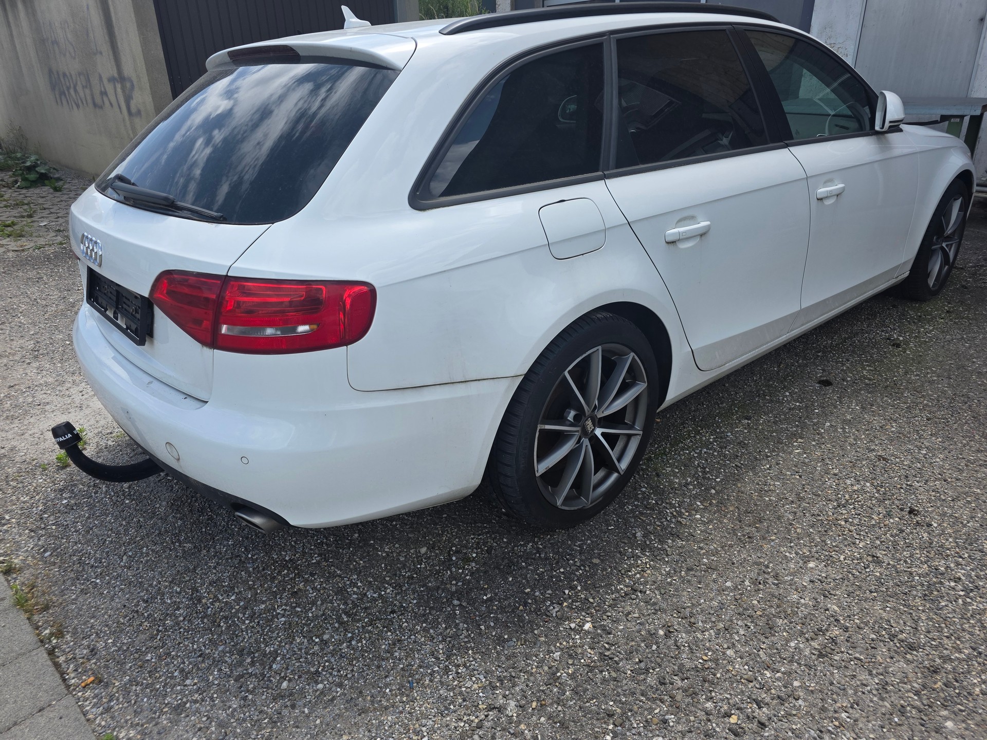 AUDI A4 Avant 3.0 TDI quattro tiptronic....MOTORSCHADE-image-1