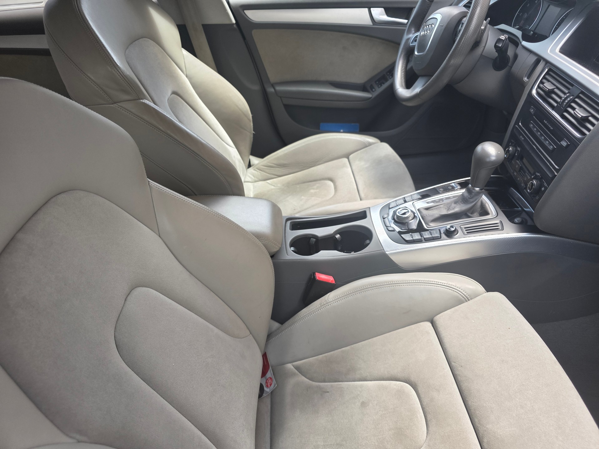 AUDI A4 Avant 3.0 TDI quattro tiptronic....MOTORSCHADE-image-5