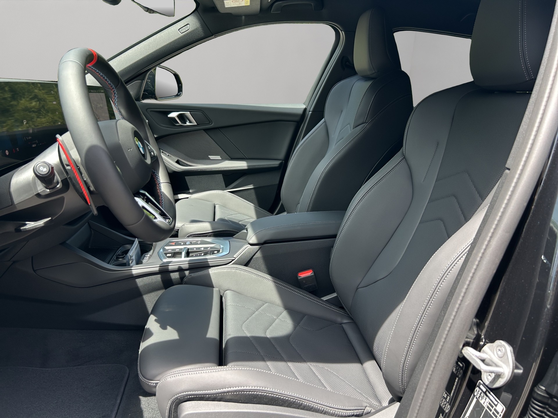 BMW M135 xDrive-image-9