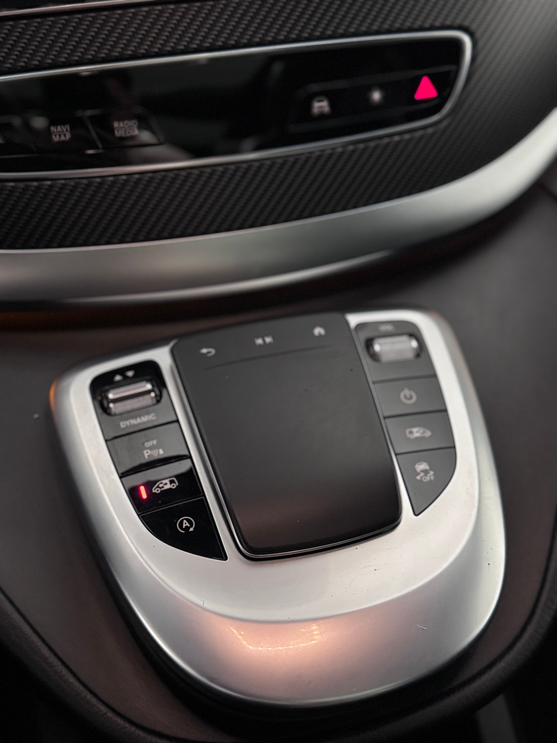 MERCEDES-BENZ V 300 d lang Avantgarde 4Matic 9G-Tronic *Erste Hand* *AMG-Line*-image-15