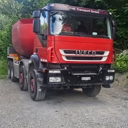 IVECO Trakker 340 T 45 Beton Silo