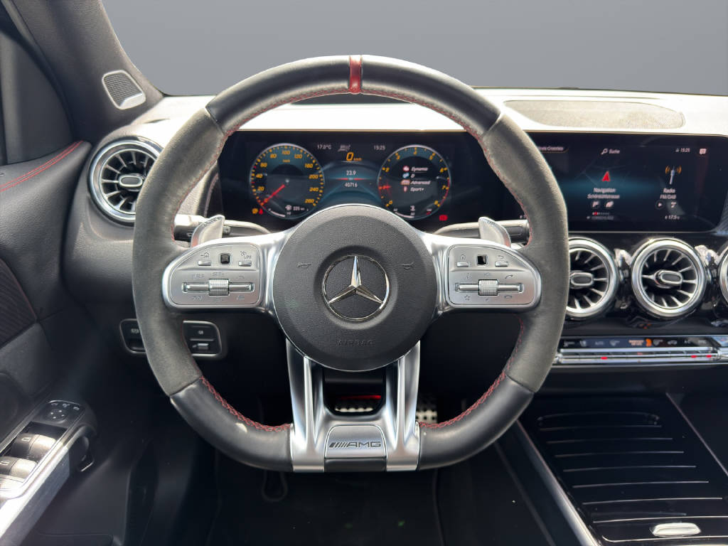 MERCEDES-BENZ GLB 35 AMG 4matic-image-8