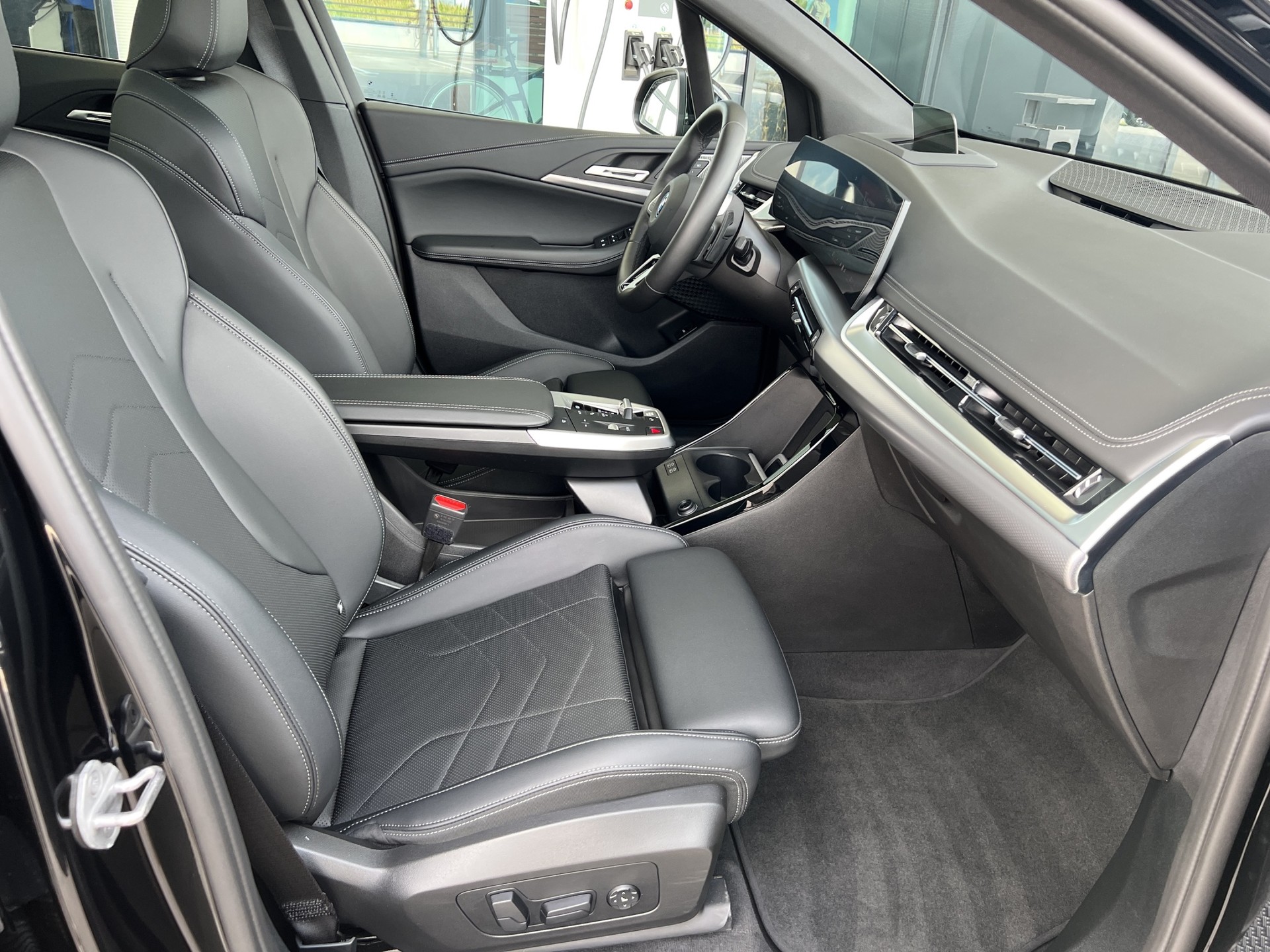 BMW 225e xDr. Act. T. M Sport-image-21