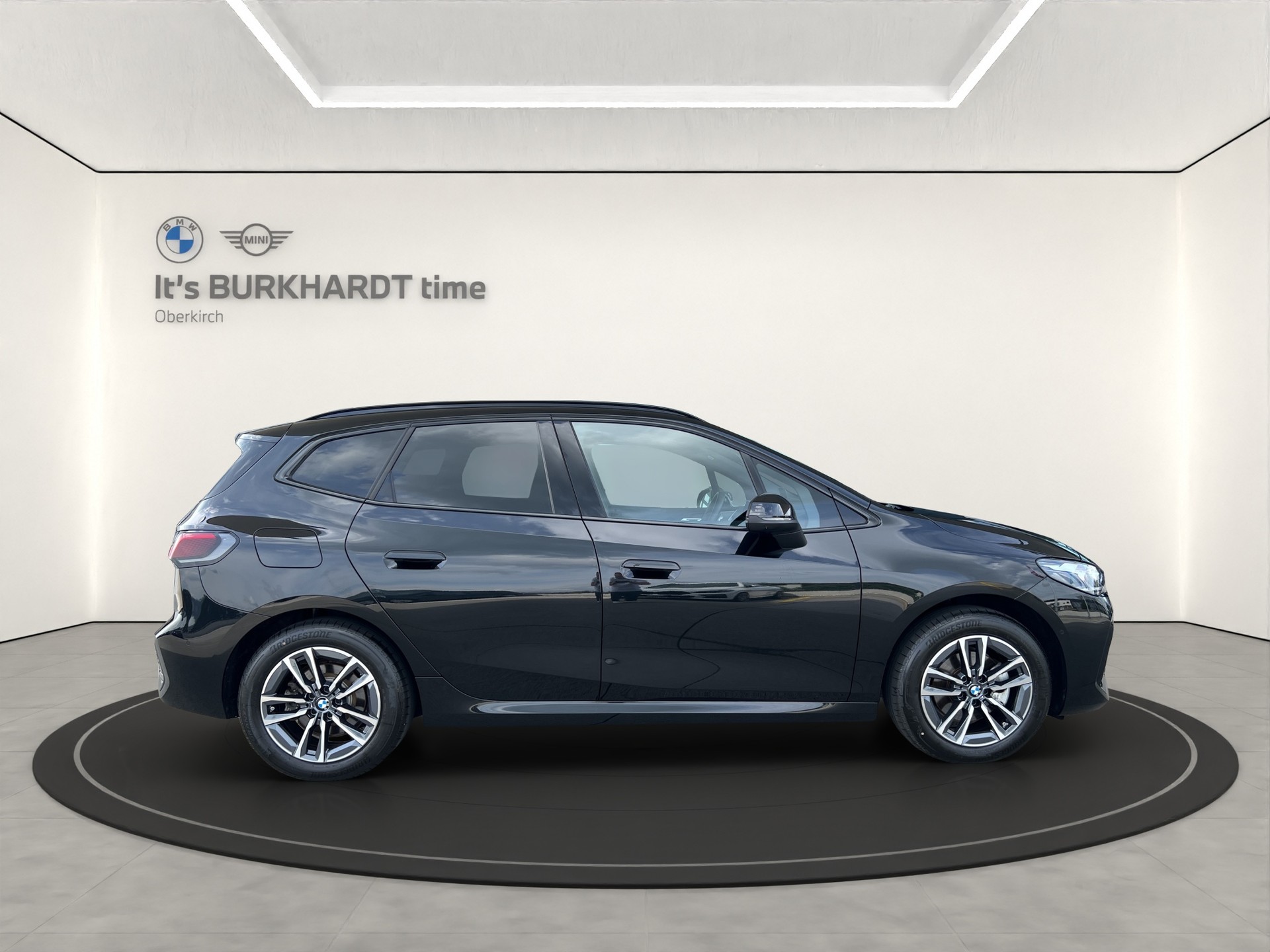 BMW 225e xDr. Act. T. M Sport-image-5