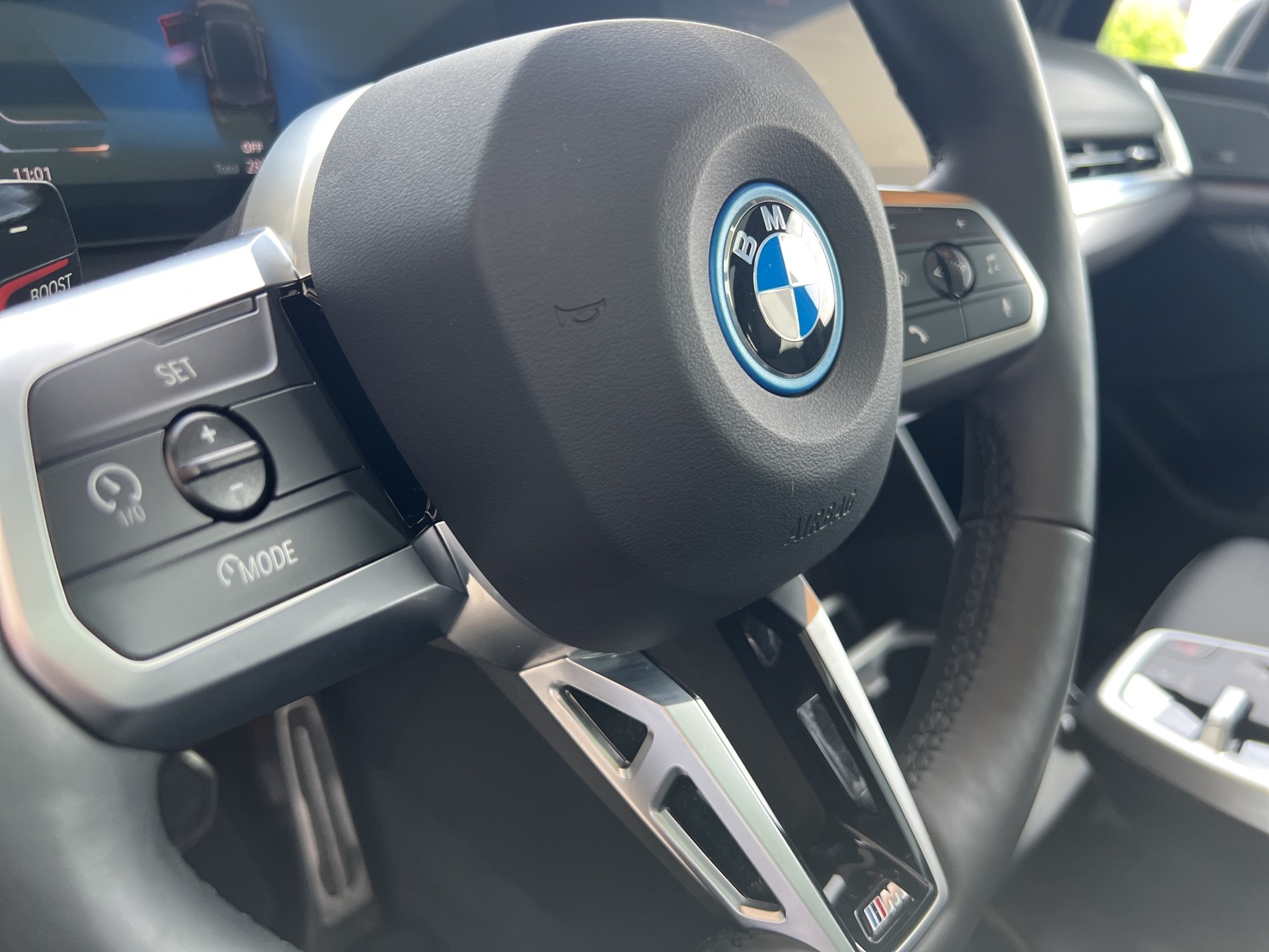 BMW 225e xDr. Act. T. M Sport-image-11