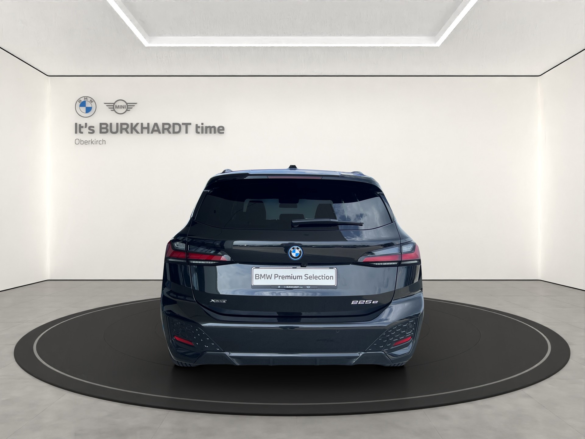 BMW 225e xDr. Act. T. M Sport-image-3