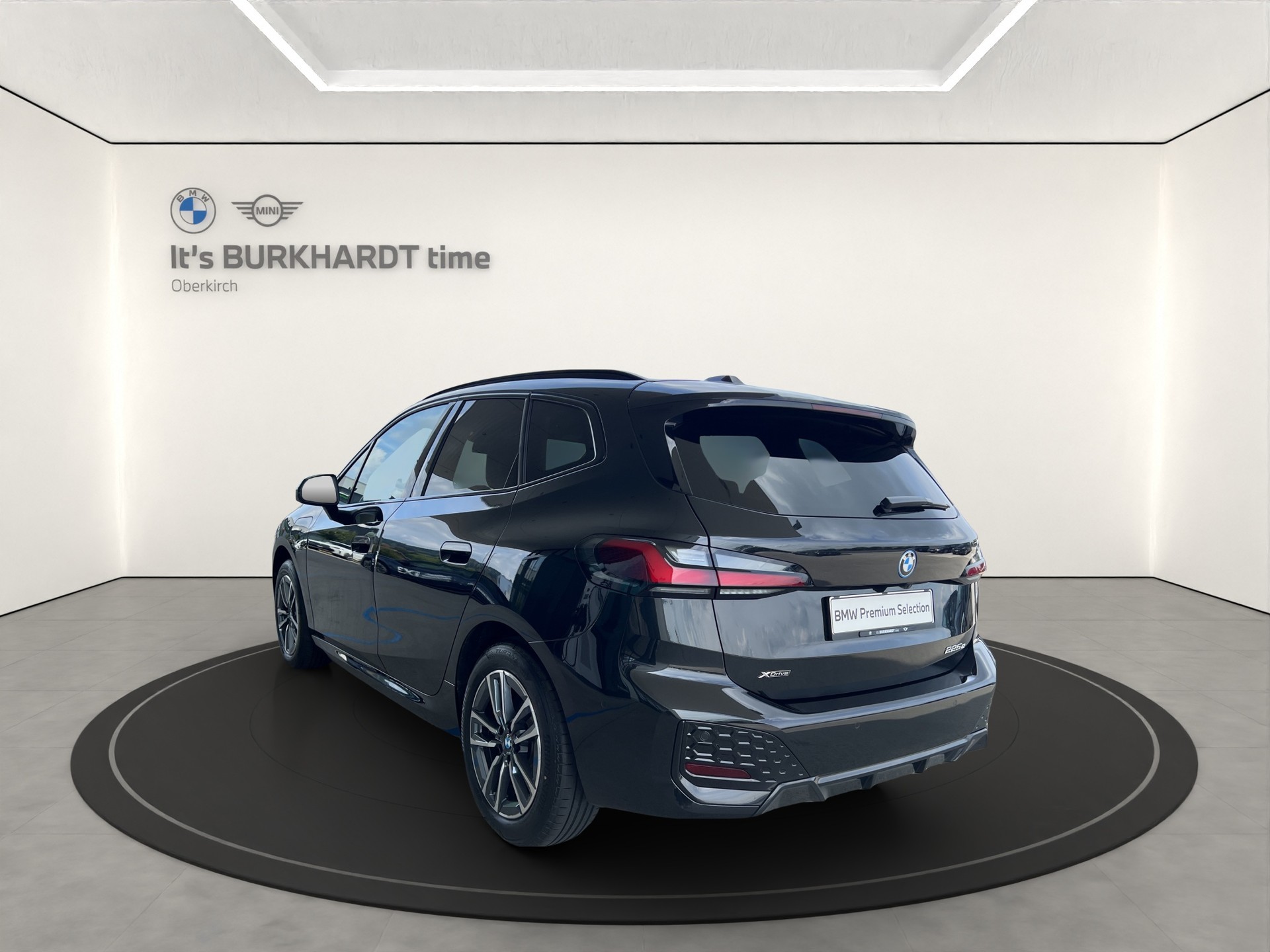 BMW 225e xDr. Act. T. M Sport-image-2