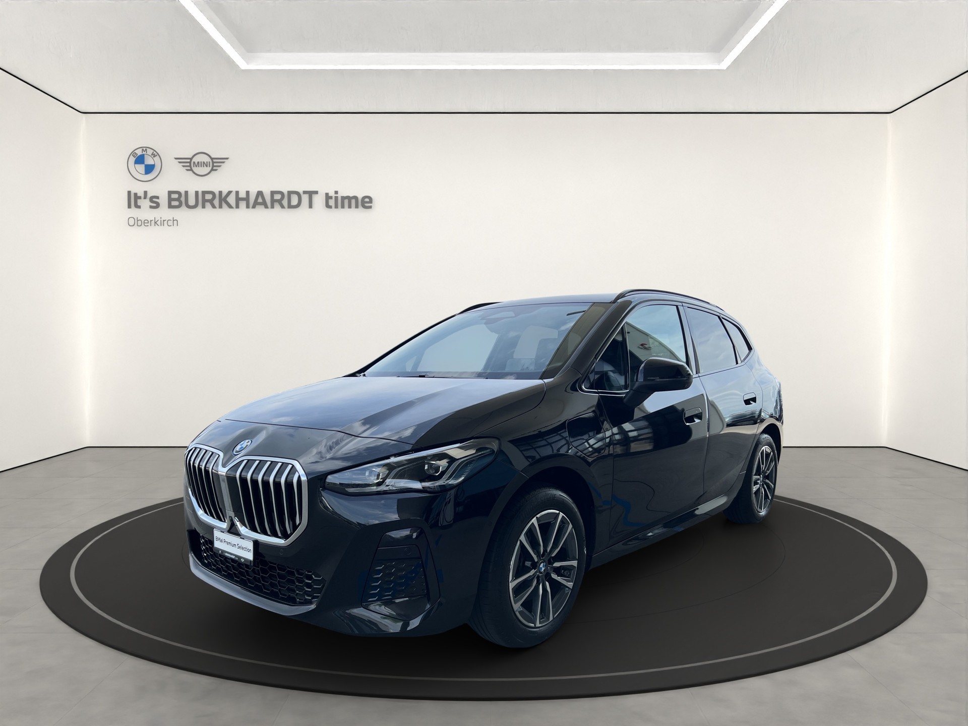 BMW 225e xDr. Act. T. M Sport-image-0