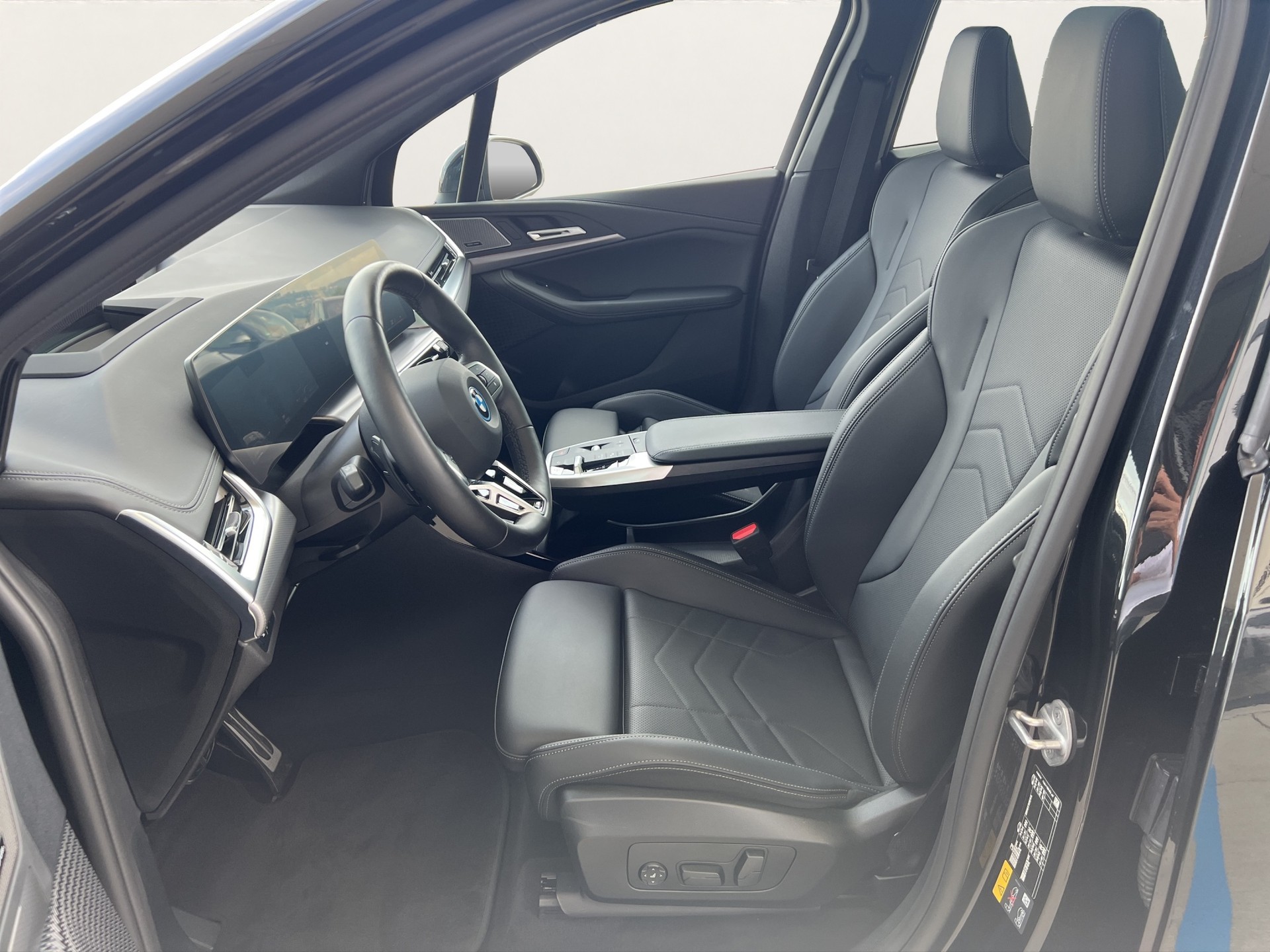 BMW 225e xDr. Act. T. M Sport-image-9