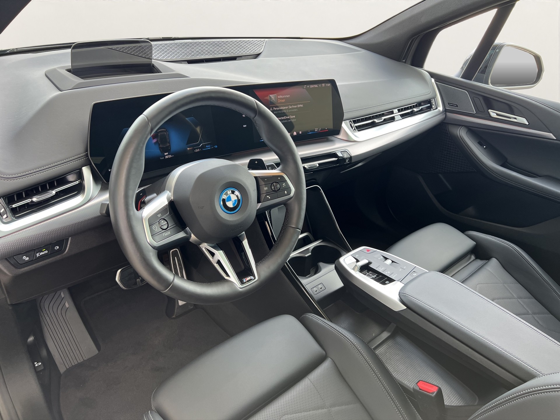 BMW 225e xDr. Act. T. M Sport-image-10