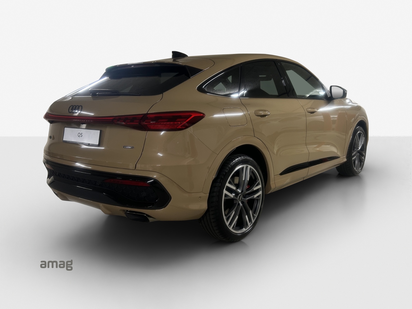 AUDI Q5 Sportback e-hybrid quattro 270 kW S-tronic-image-4