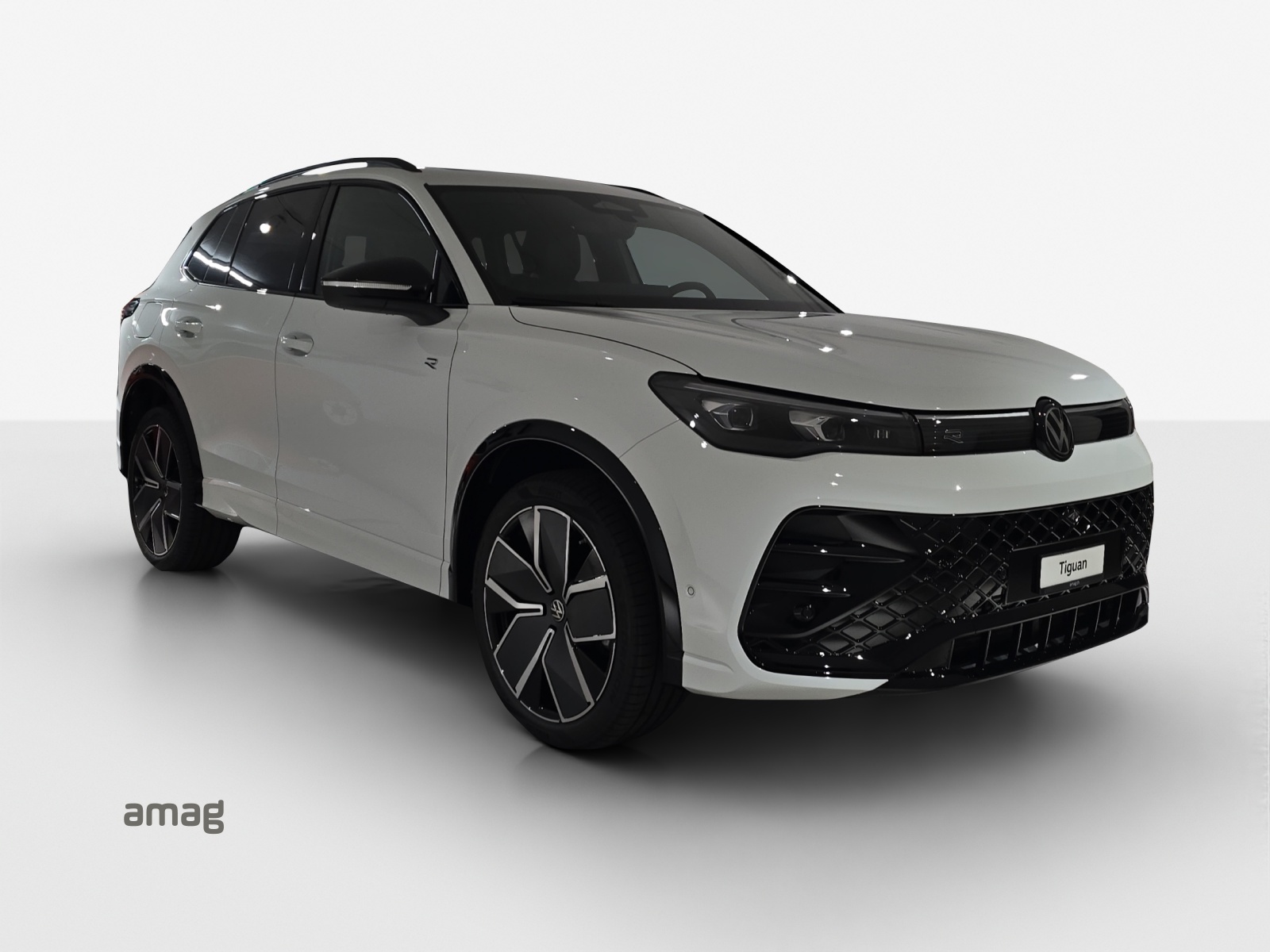 VW Tiguan 2.0 TSI DSG R-Line 4Motion-image-5