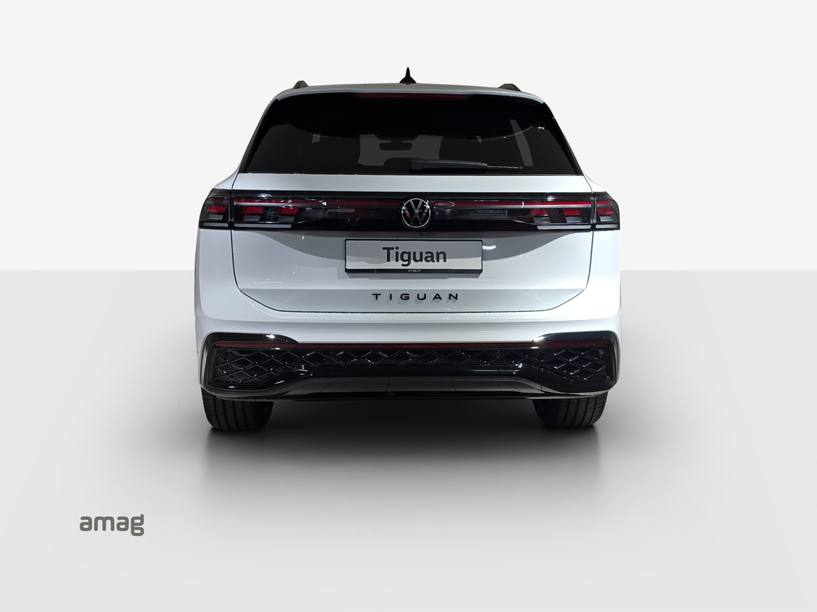 VW Tiguan 2.0 TSI DSG R-Line 4Motion-showroom-element-3