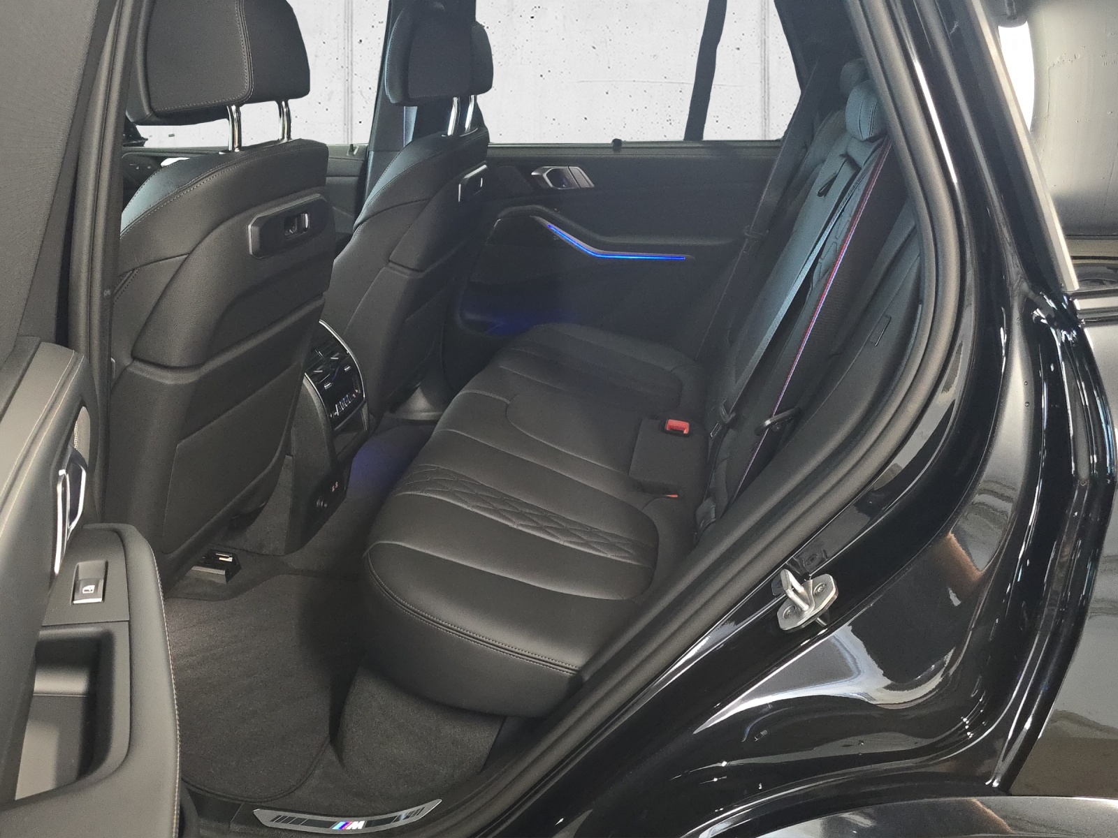 BMW X5 xDrive 48V M60i M Sport Pro Steptronic-image-18