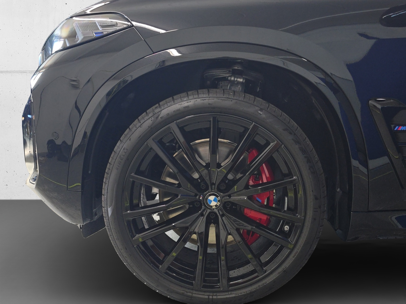 BMW X5 xDrive 48V M60i M Sport Pro Steptronic-image-8