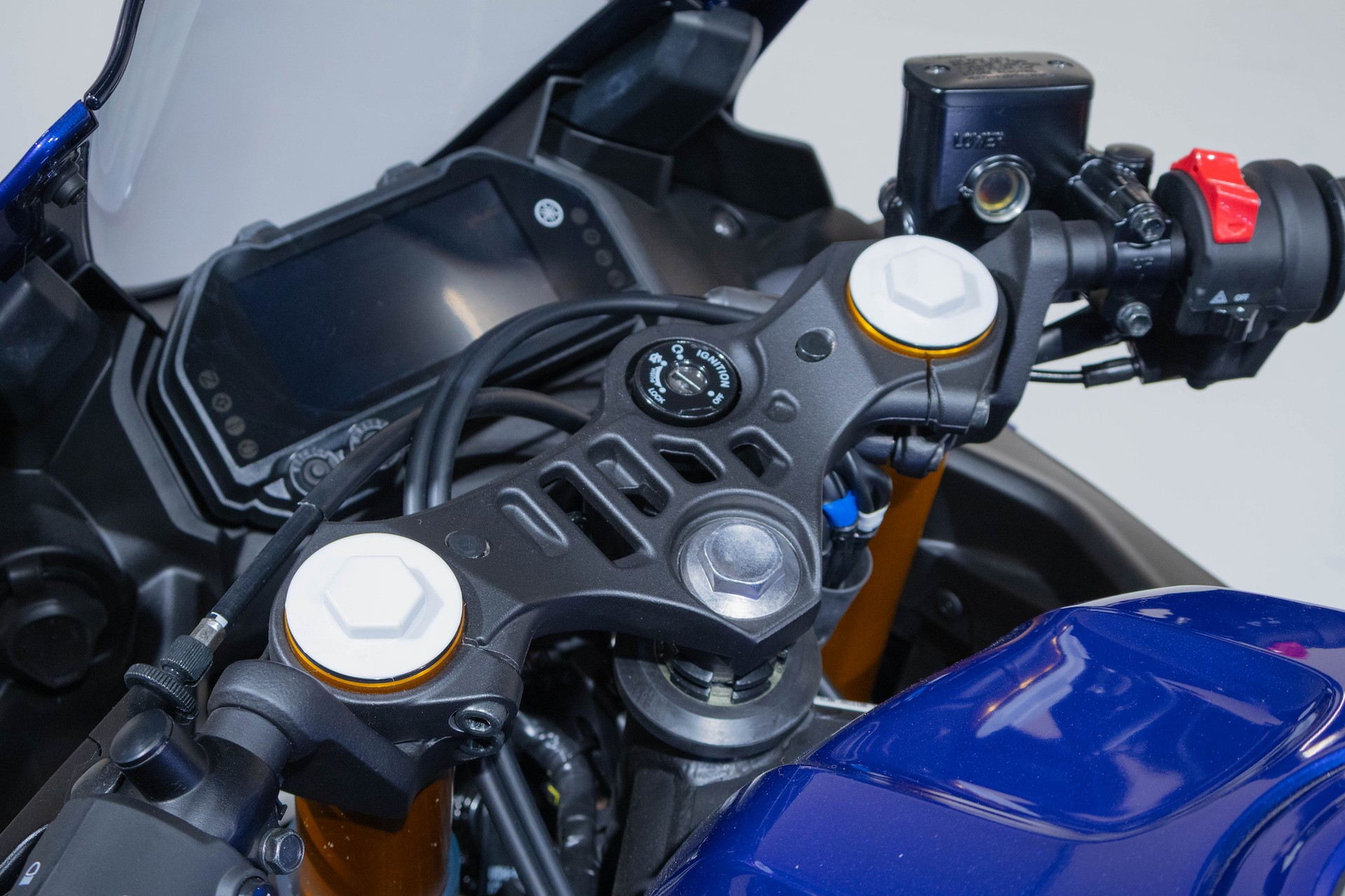 YAMAHA R3-image-9