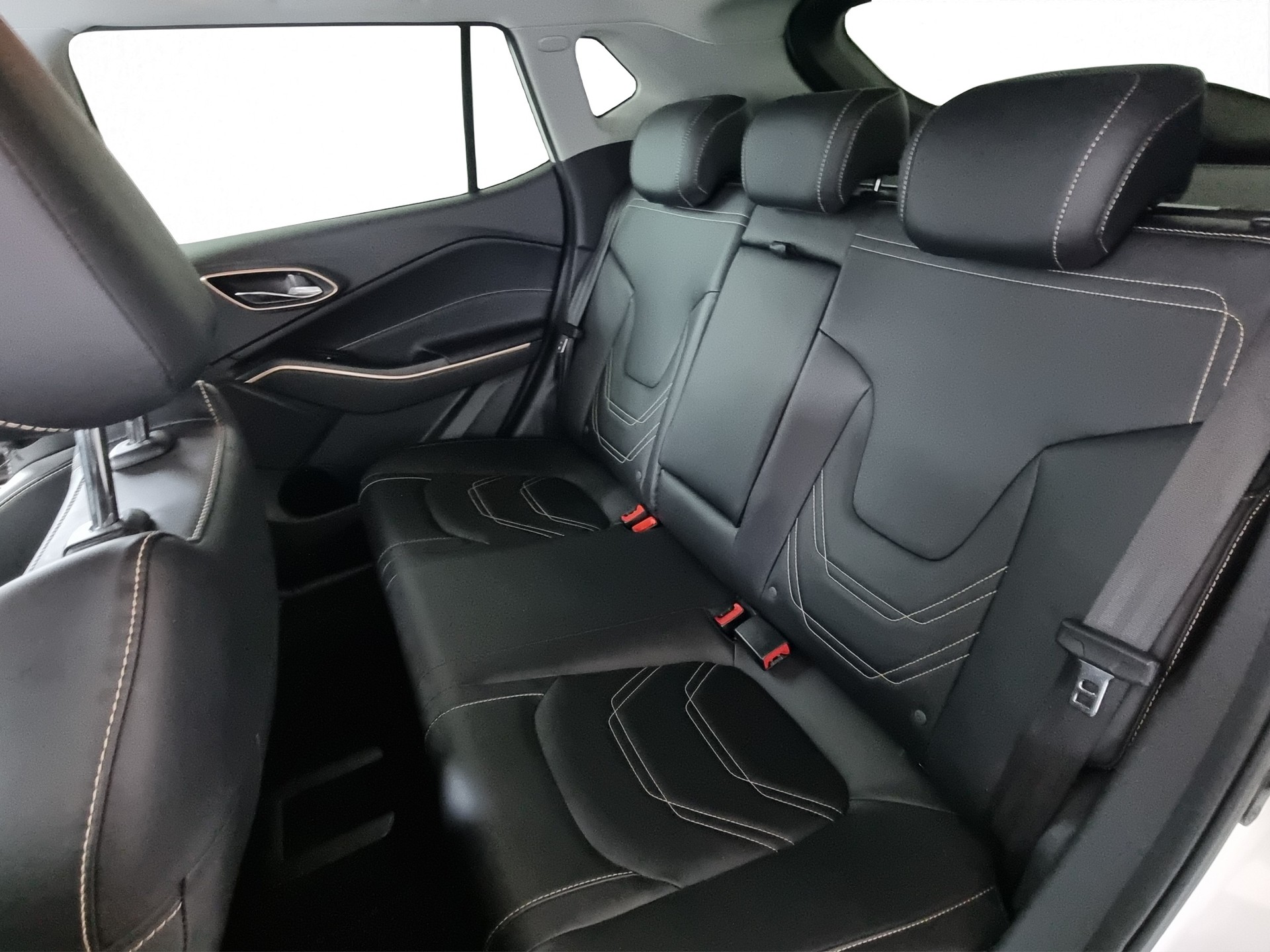 JAC e-JS4 EV Elektro Automat SUV-image-6