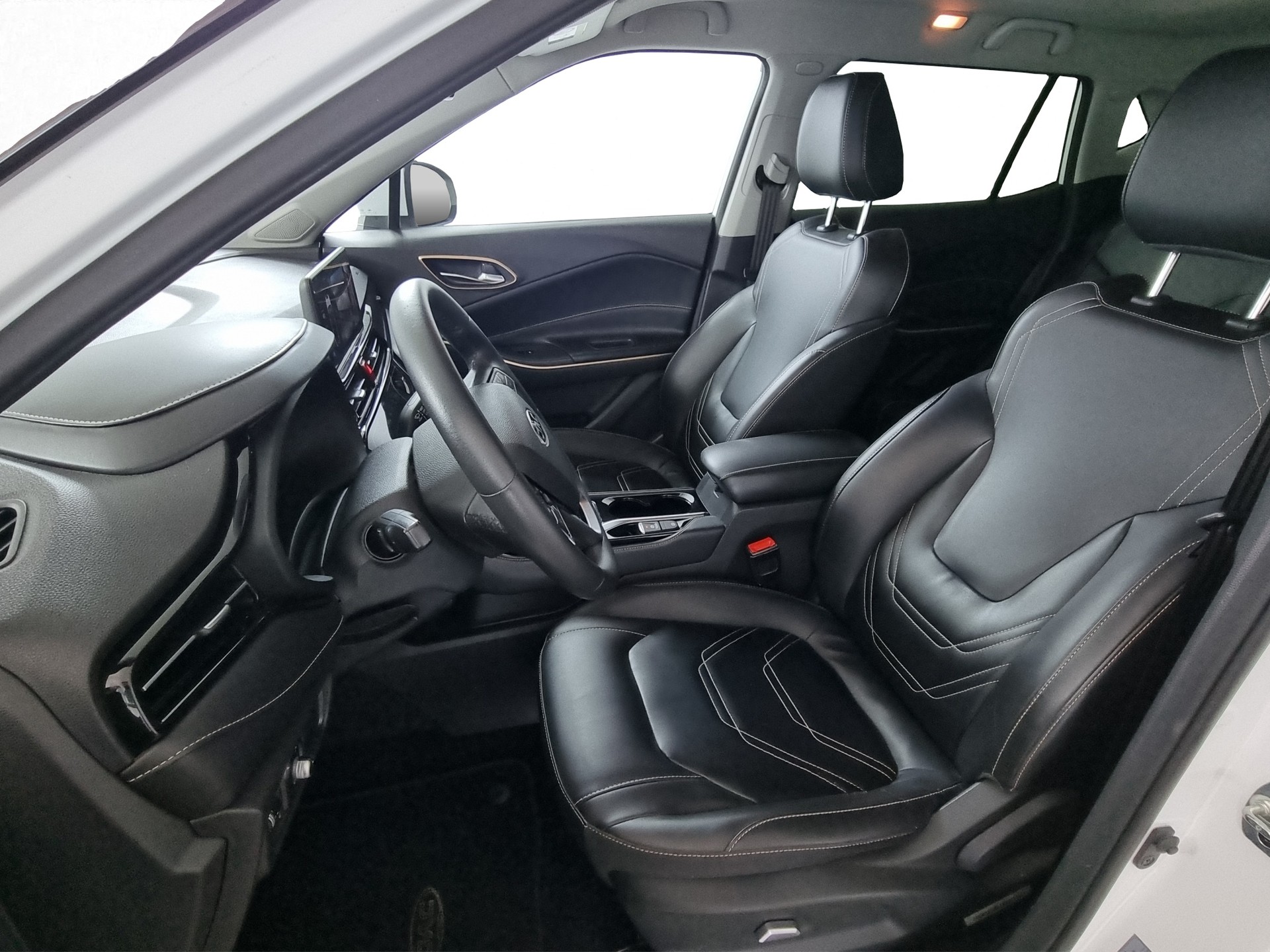 JAC e-JS4 EV Elektro Automat SUV-image-5