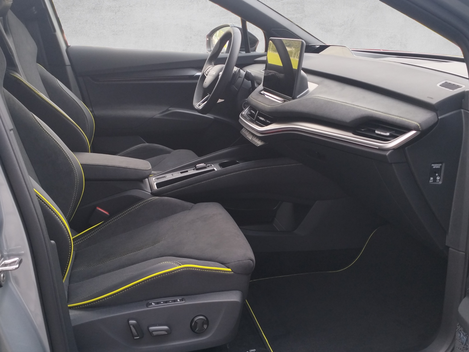 SKODA Elroq RS 4x4-image-9
