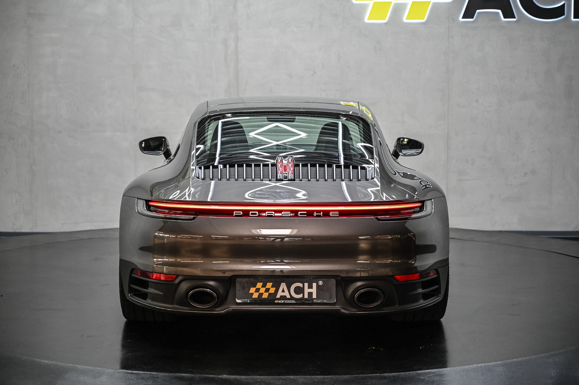 PORSCHE 911 Carrera 4 PDK-image-7