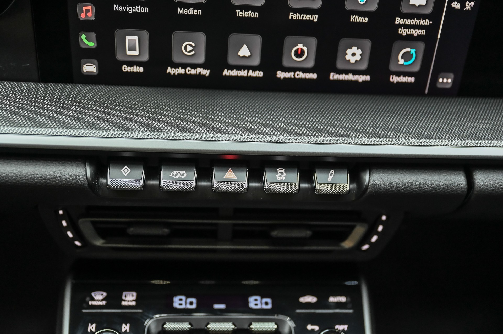 PORSCHE 911 Carrera 4 PDK-image-29