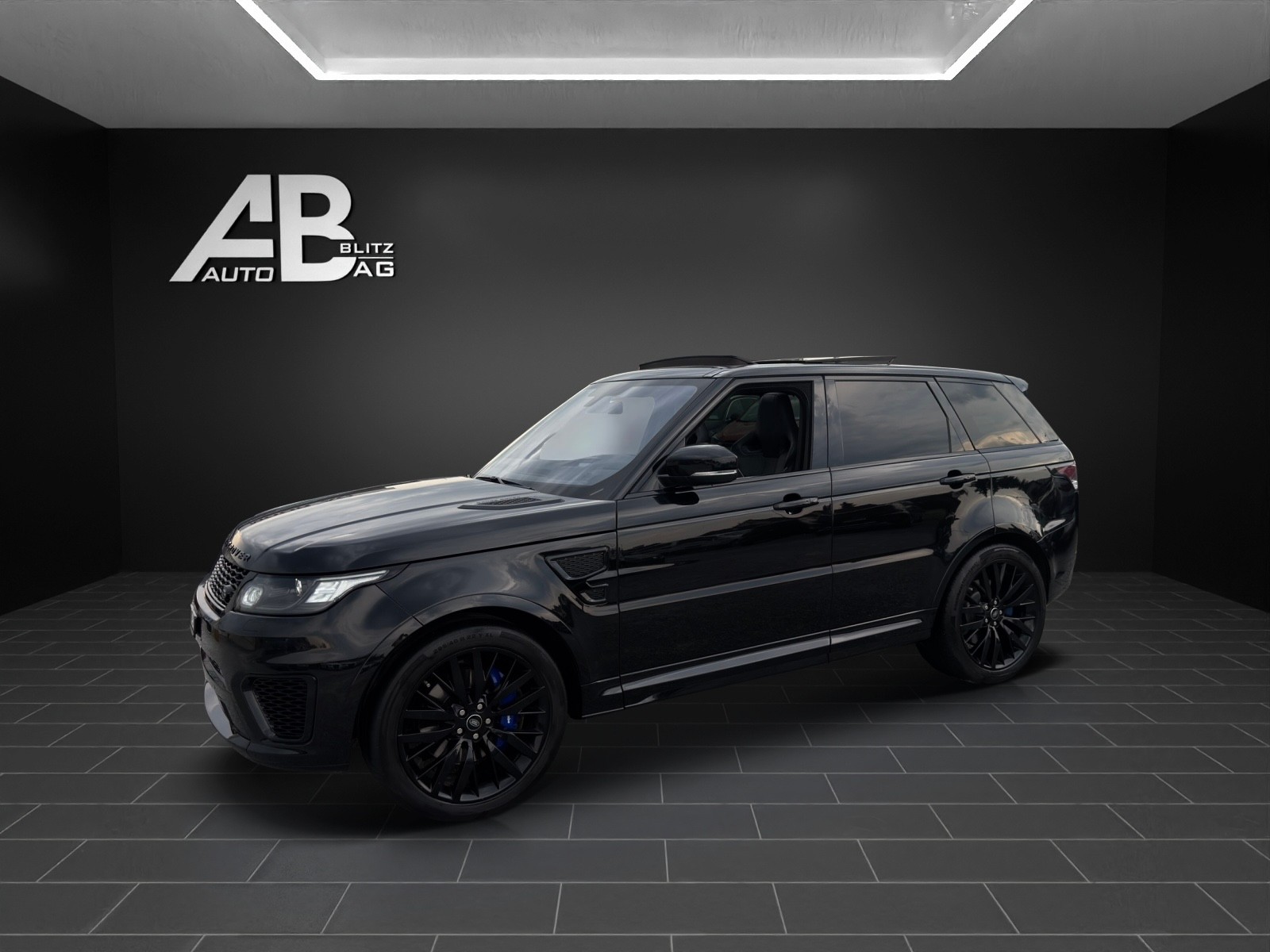 LAND ROVER Range Rover Sport 5.0 V8 SVR mit 550 PS-image-1