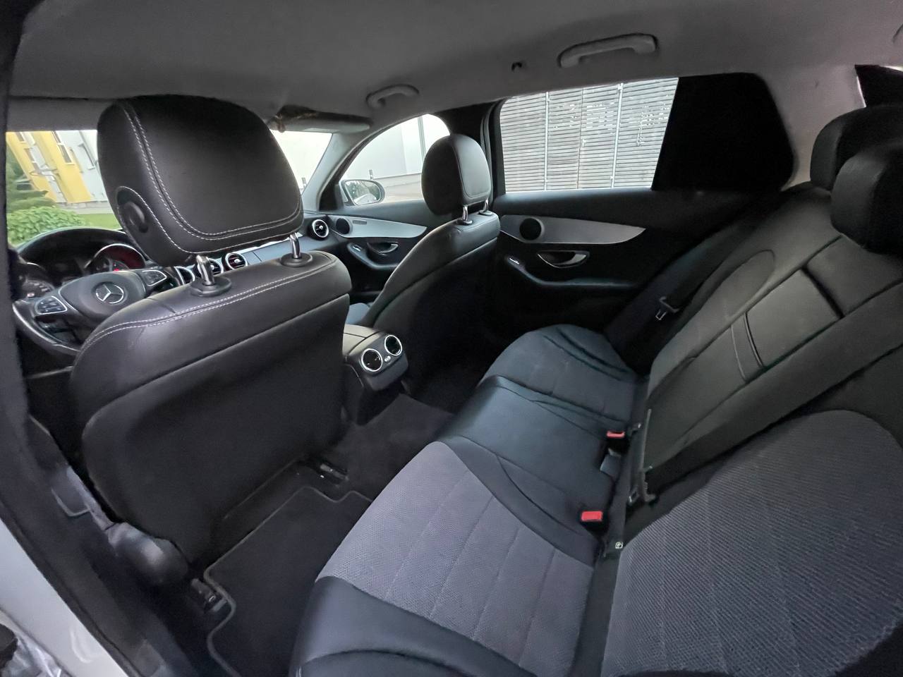 MERCEDES-BENZ C Klasse-image-8