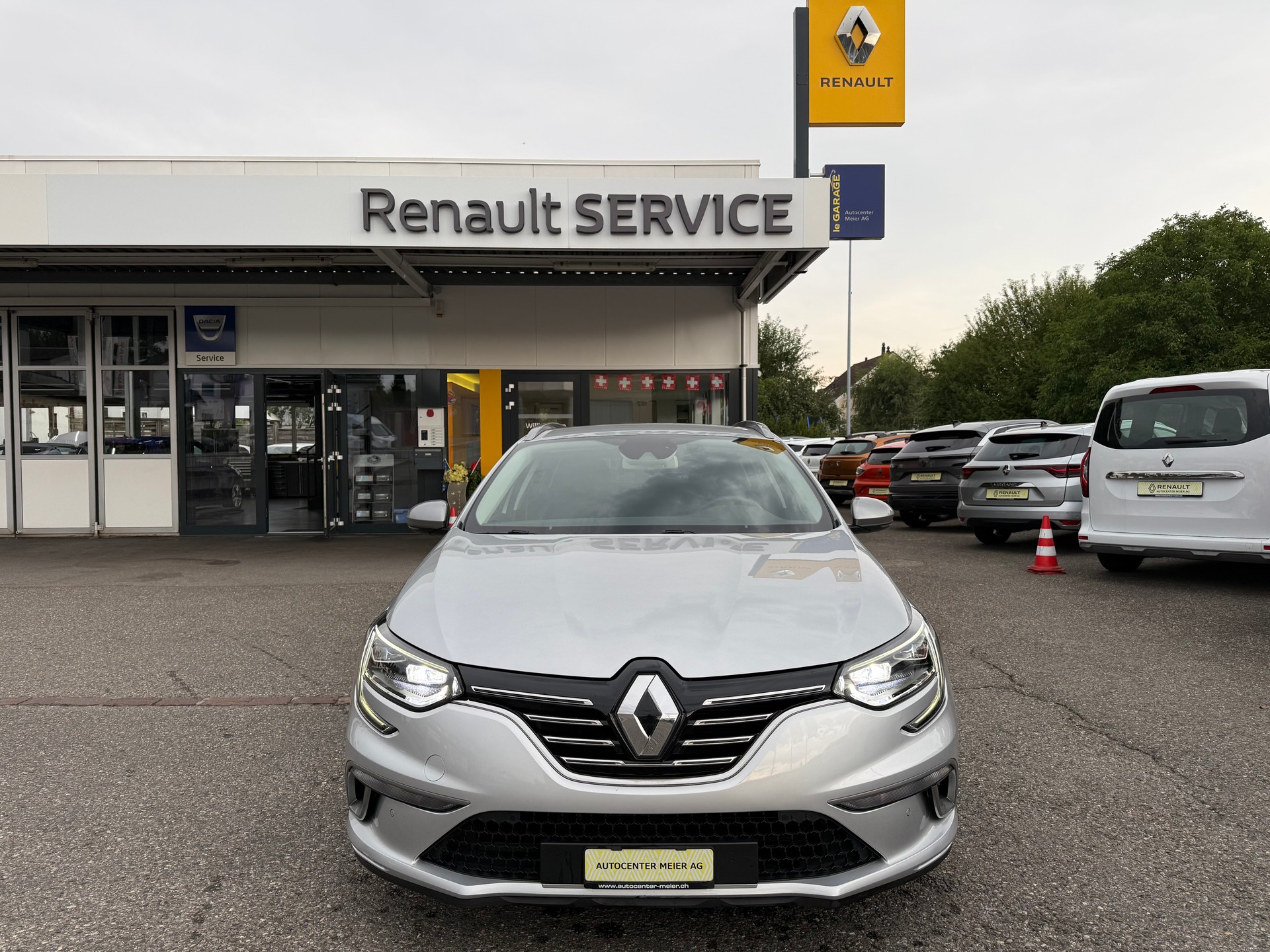RENAULT Mégane Grandtour 1.3 16V Turbo GT Line EDC-image-0